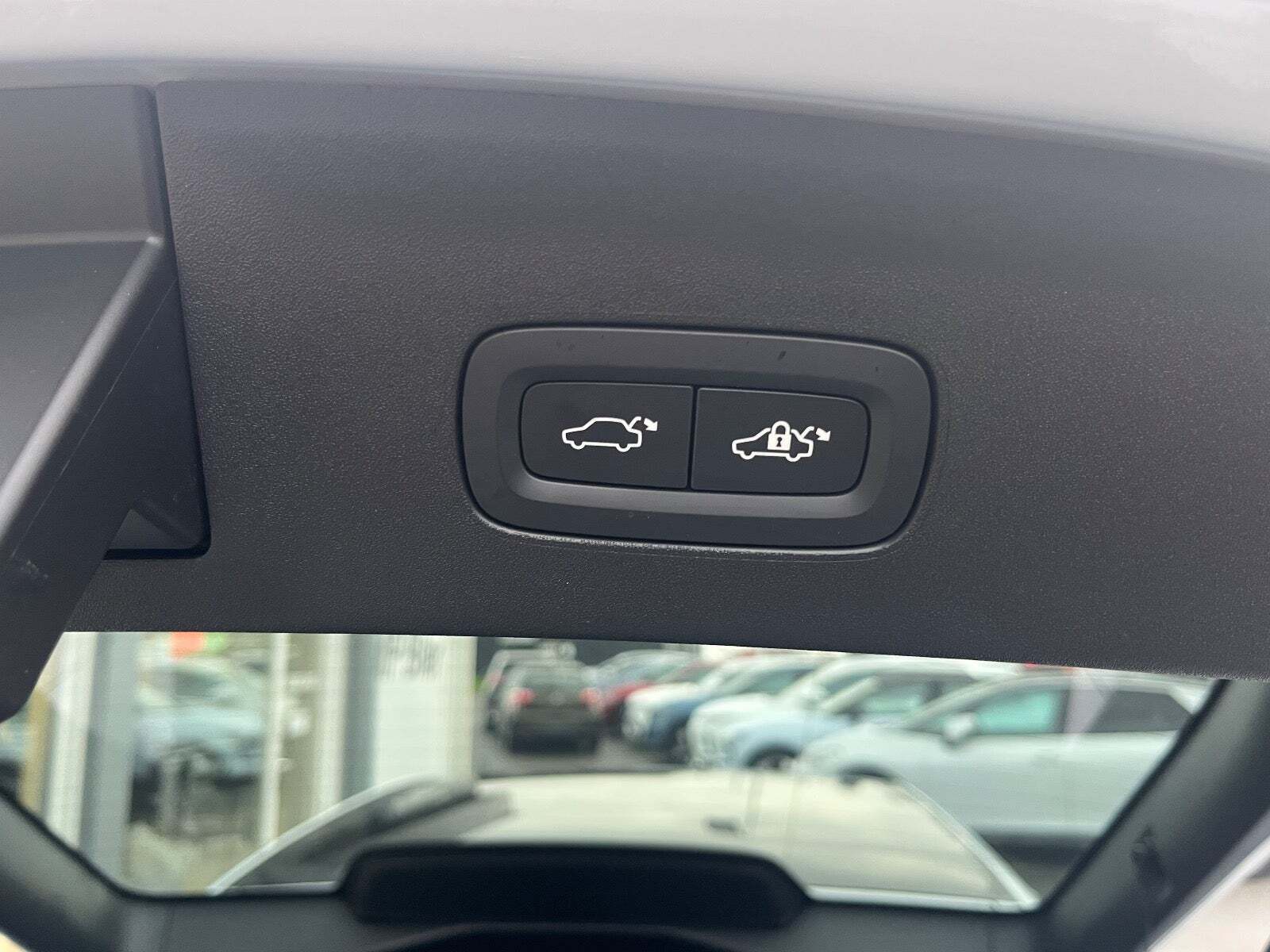 Grå Polestar 2 fra 2024