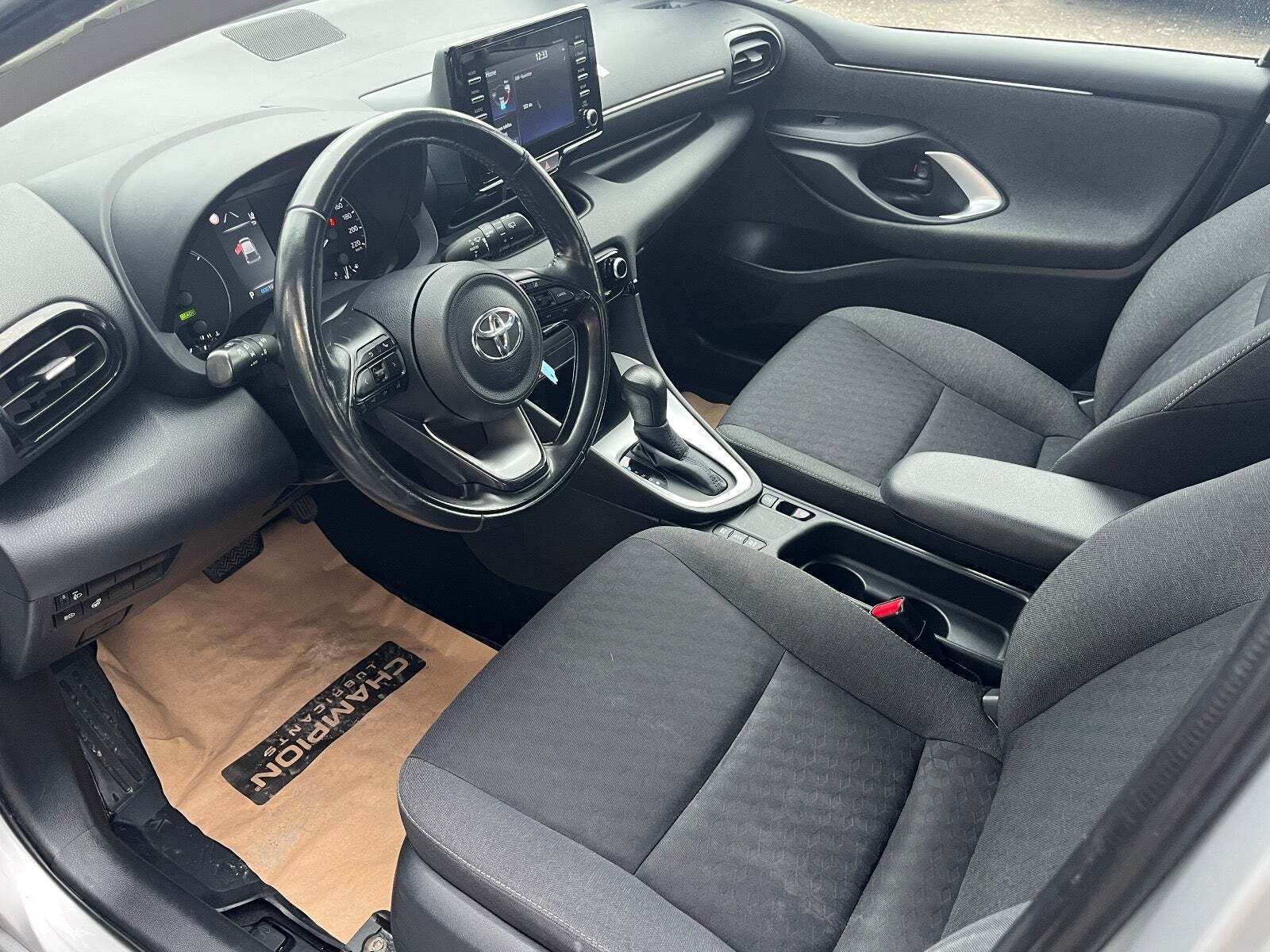 Toyota Yaris 1,5 Hybrid H3 e-CVT