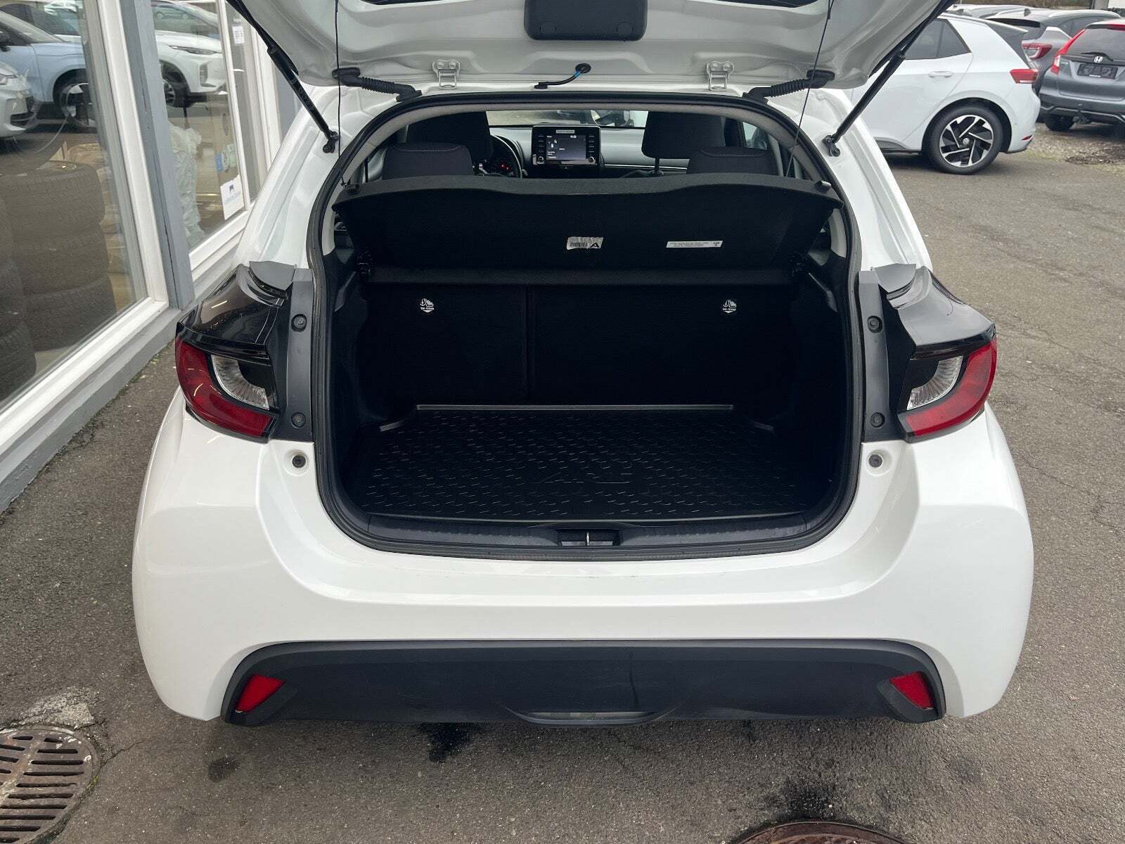 Toyota Yaris 1,5 Hybrid H3 Smart e-CVT