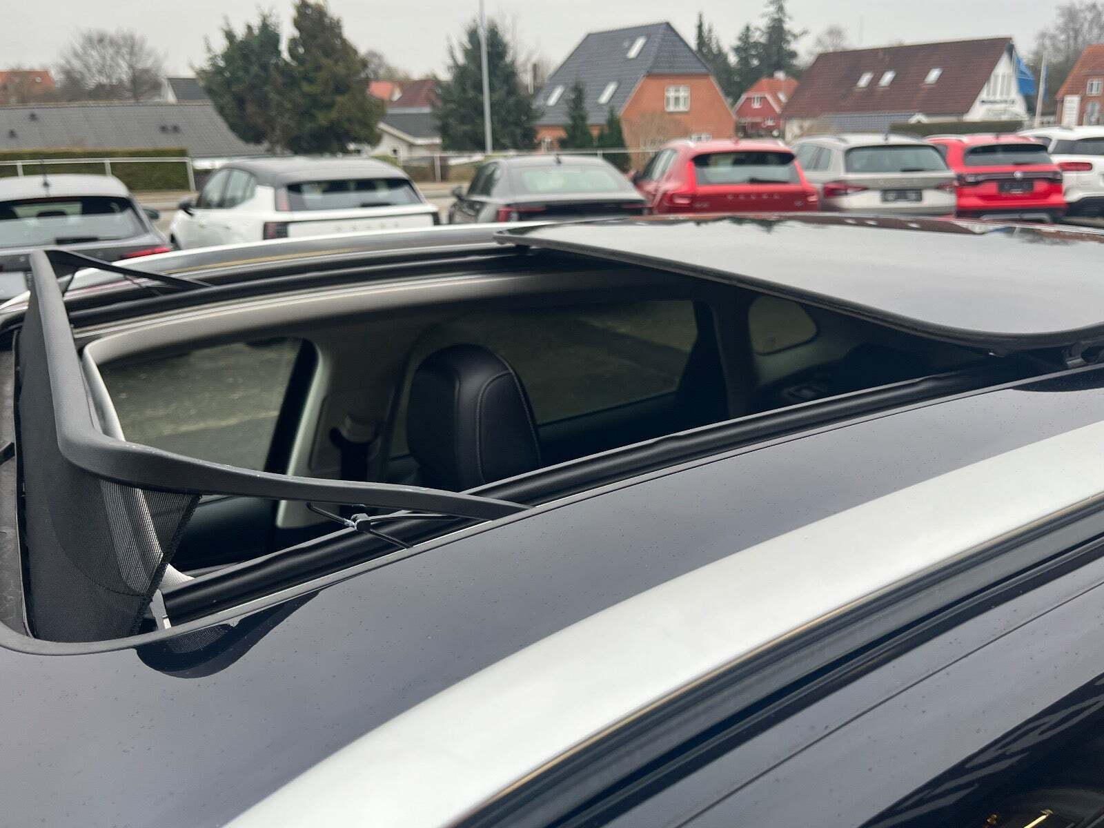 Sort MG Marvel R fra 2023