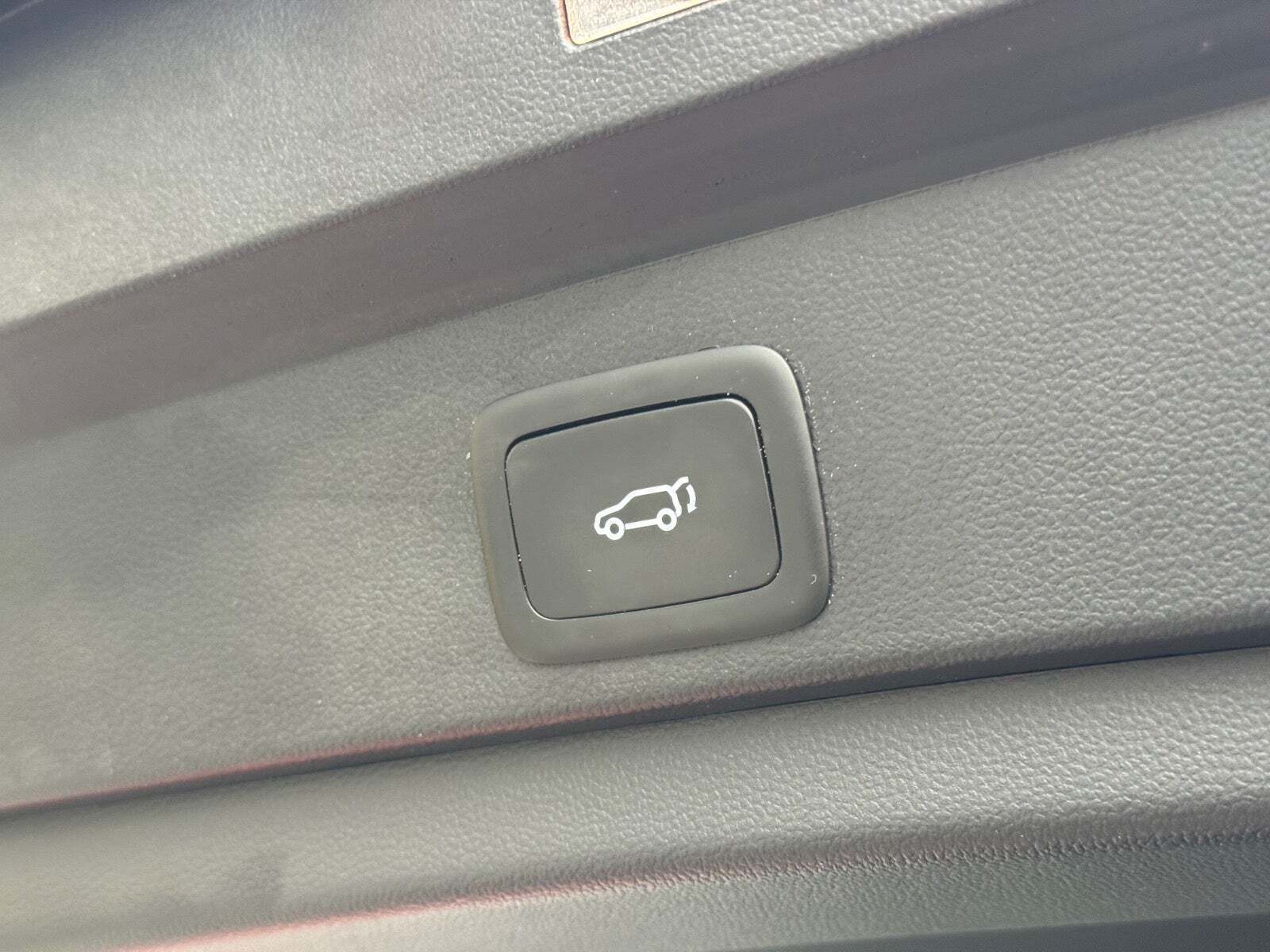 Hvid MG Marvel R fra 2023