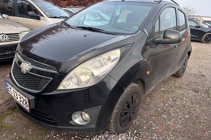 undefined Chevrolet Spark fra 2011 set udefra