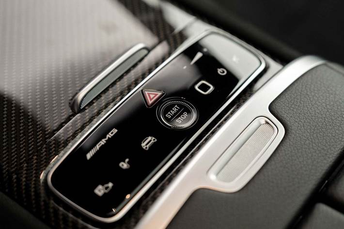 Grå Mercedes EQE53 SUV fra 2024