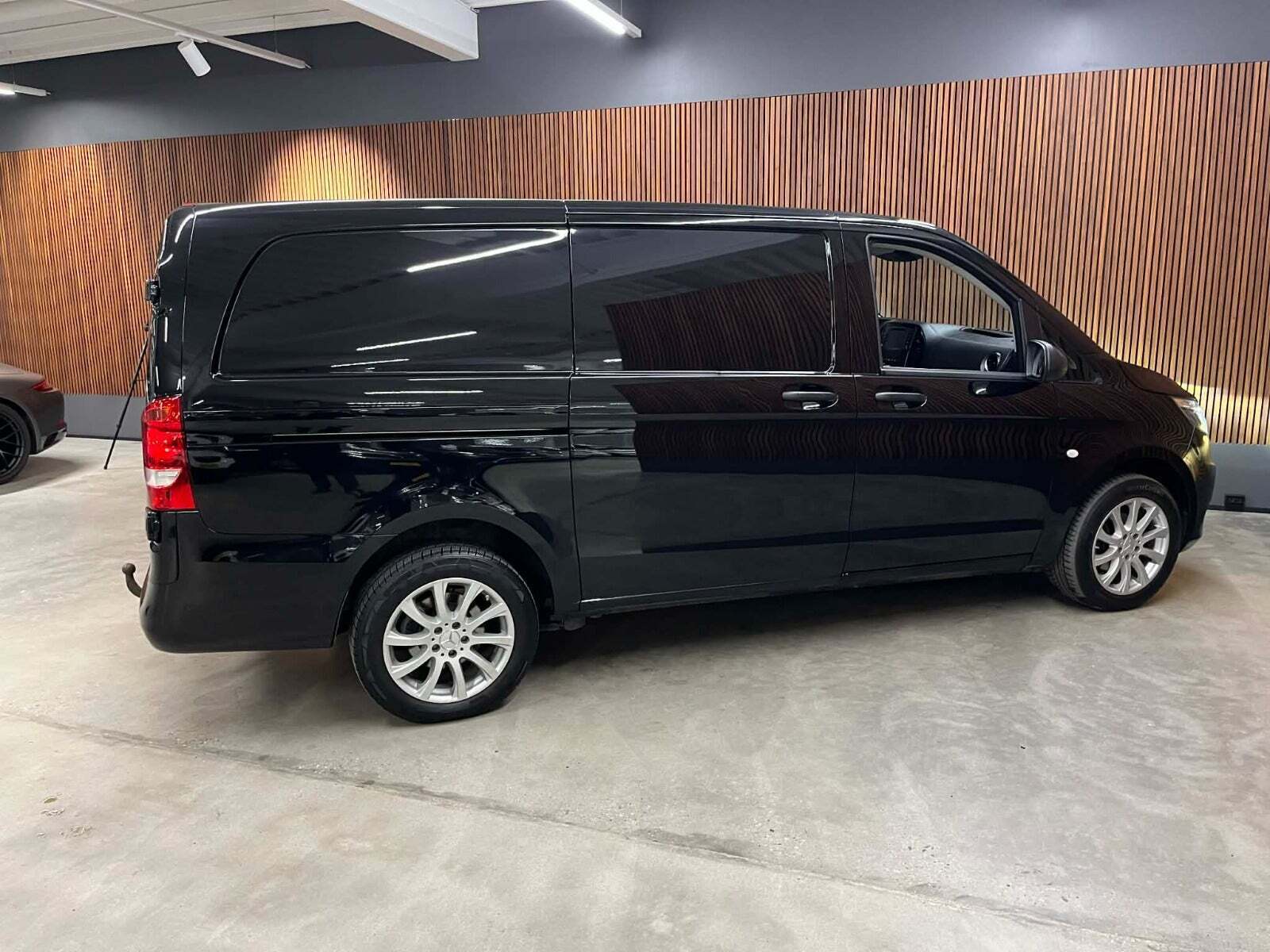 Mercedes Vito 114 2,0 CDi Kassevogn aut. L RWD