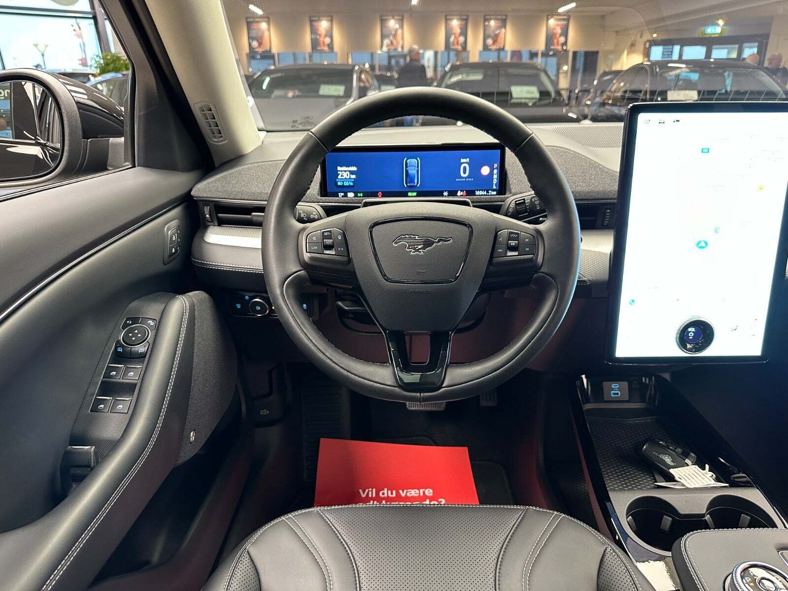 Sort Ford Mustang Mach-E fra 2023