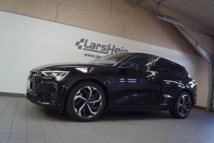 Sort Audi Q8 e-tron fra 2024