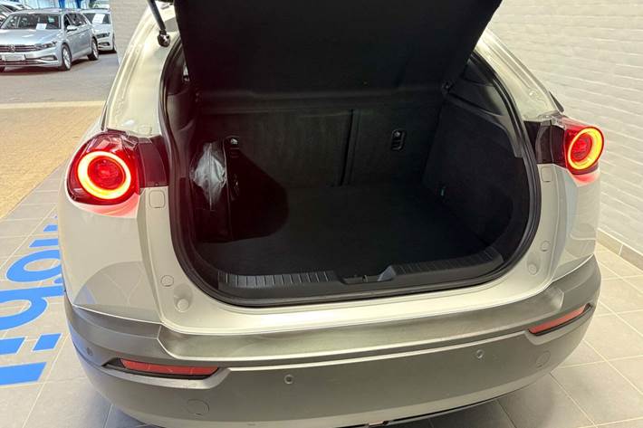 Sølv Mazda MX-30 fra 2020