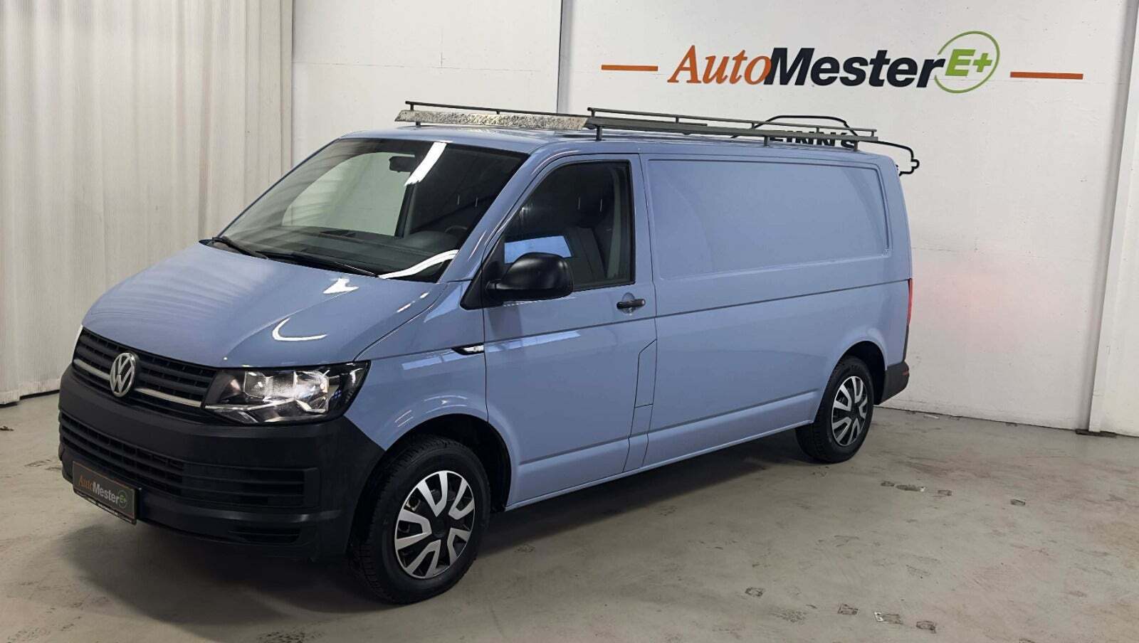 VW Transporter 2,0 TDi 150 Kassevogn lang