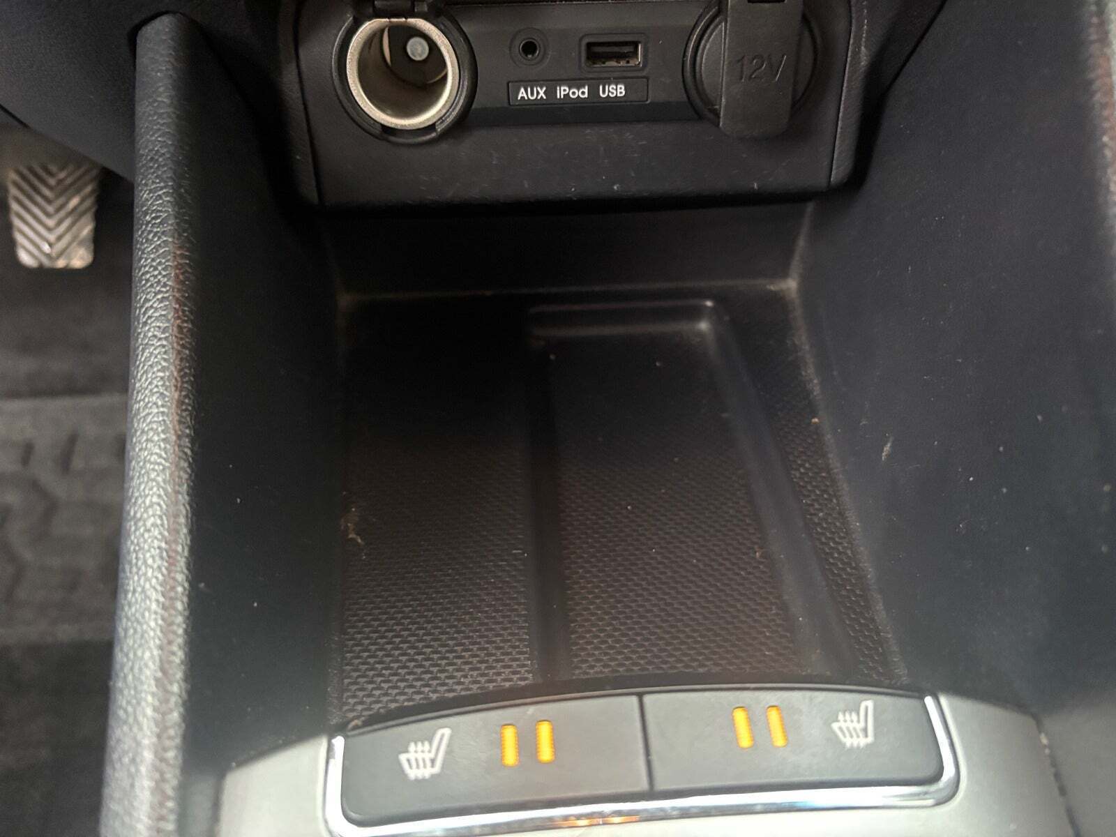 Grå Kia Rio fra 2014