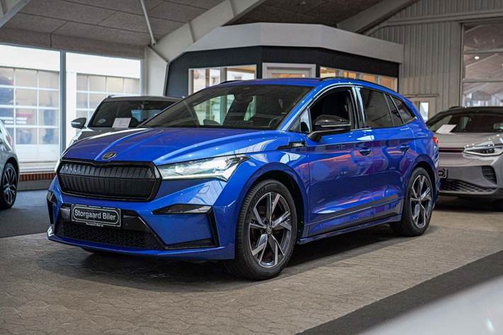 Blå Skoda Enyaq fra 2023