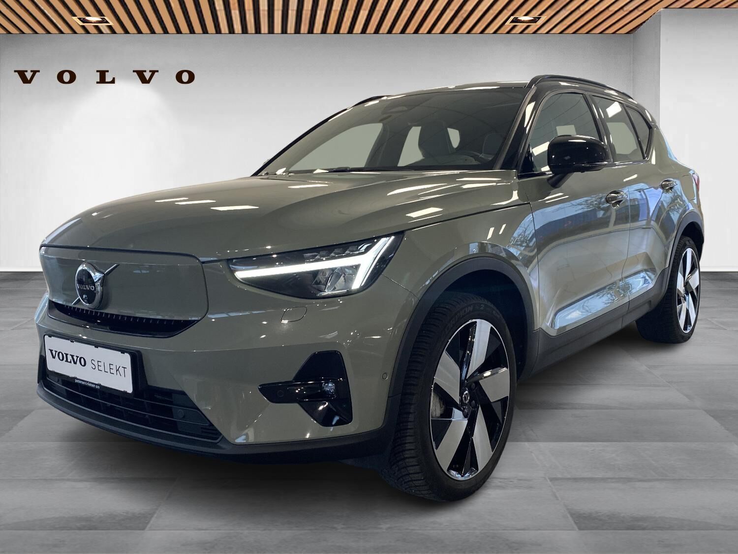 Volvo XC40 Recharge Extended Range Ultimate 252HK 5d Aut.