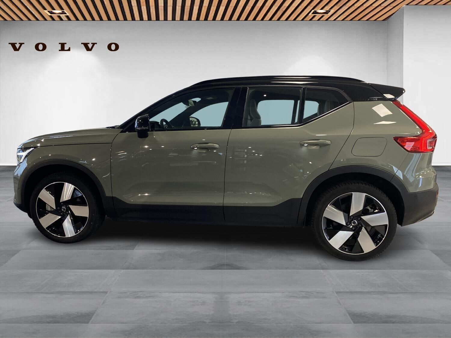 Volvo XC40 Recharge Extended Range Ultimate 252HK 5d Aut.