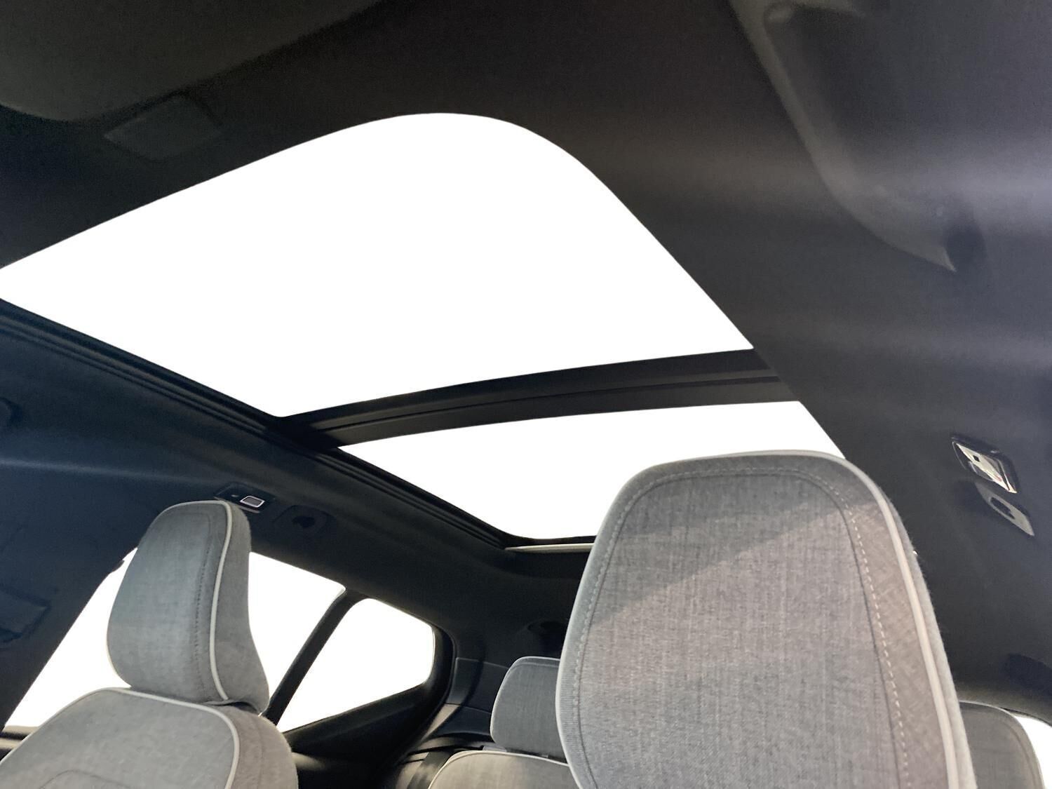 Grøn Volvo XC40 fra 2023