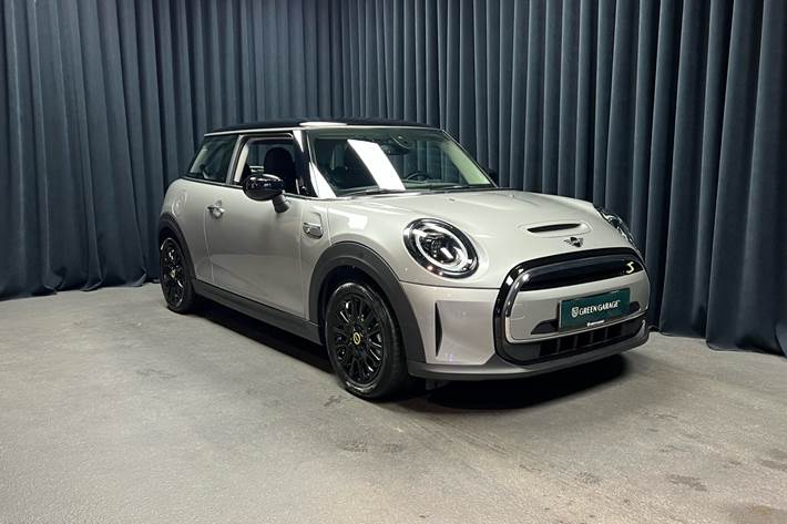 Sølv Mini Cooper fra 2023