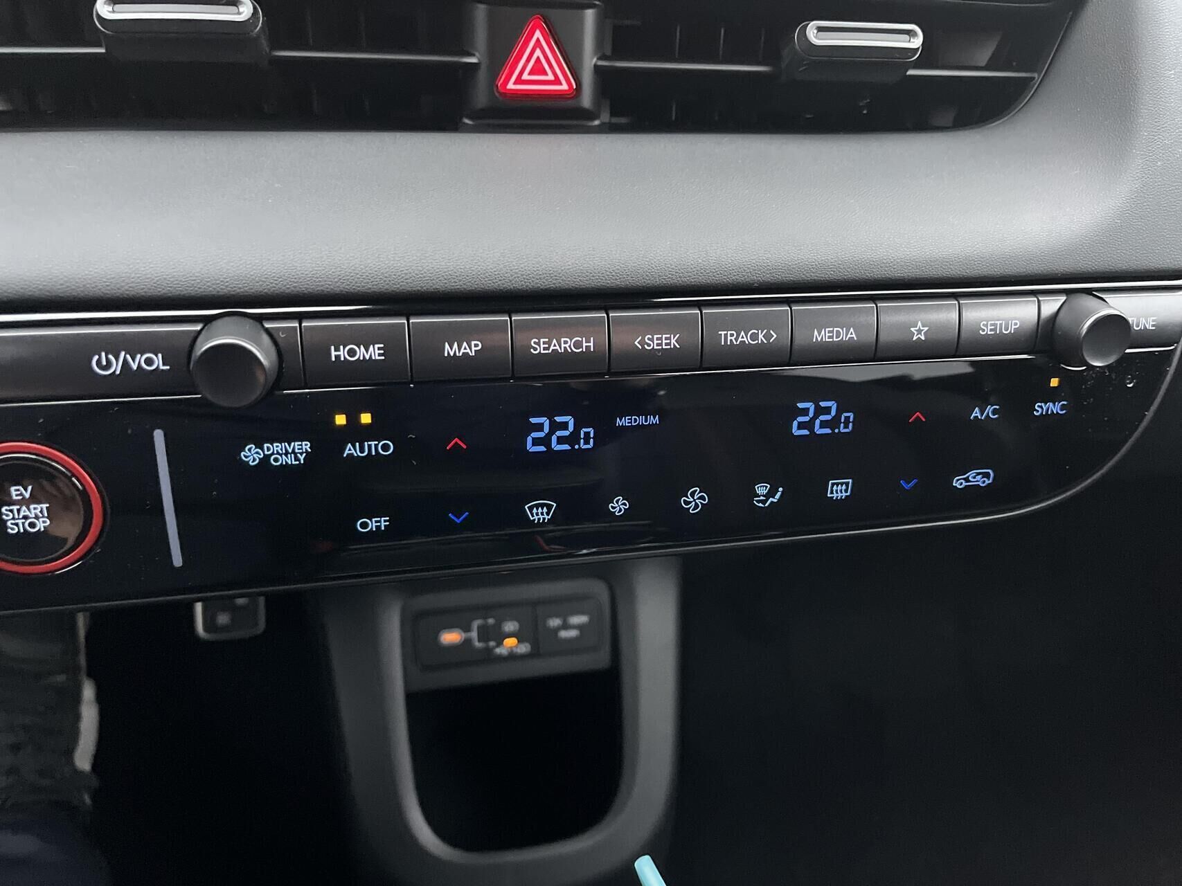 Rød Hyundai Ioniq 5 fra 2025