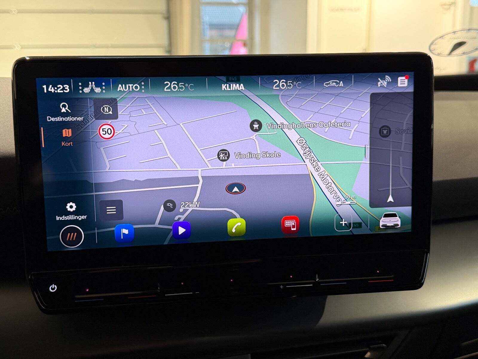 Grå Cupra Born fra 2023