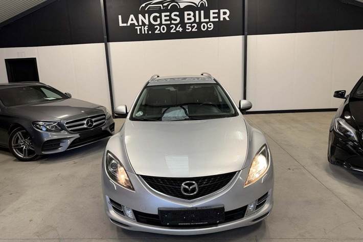 Sølv Mazda 6 fra 2010
