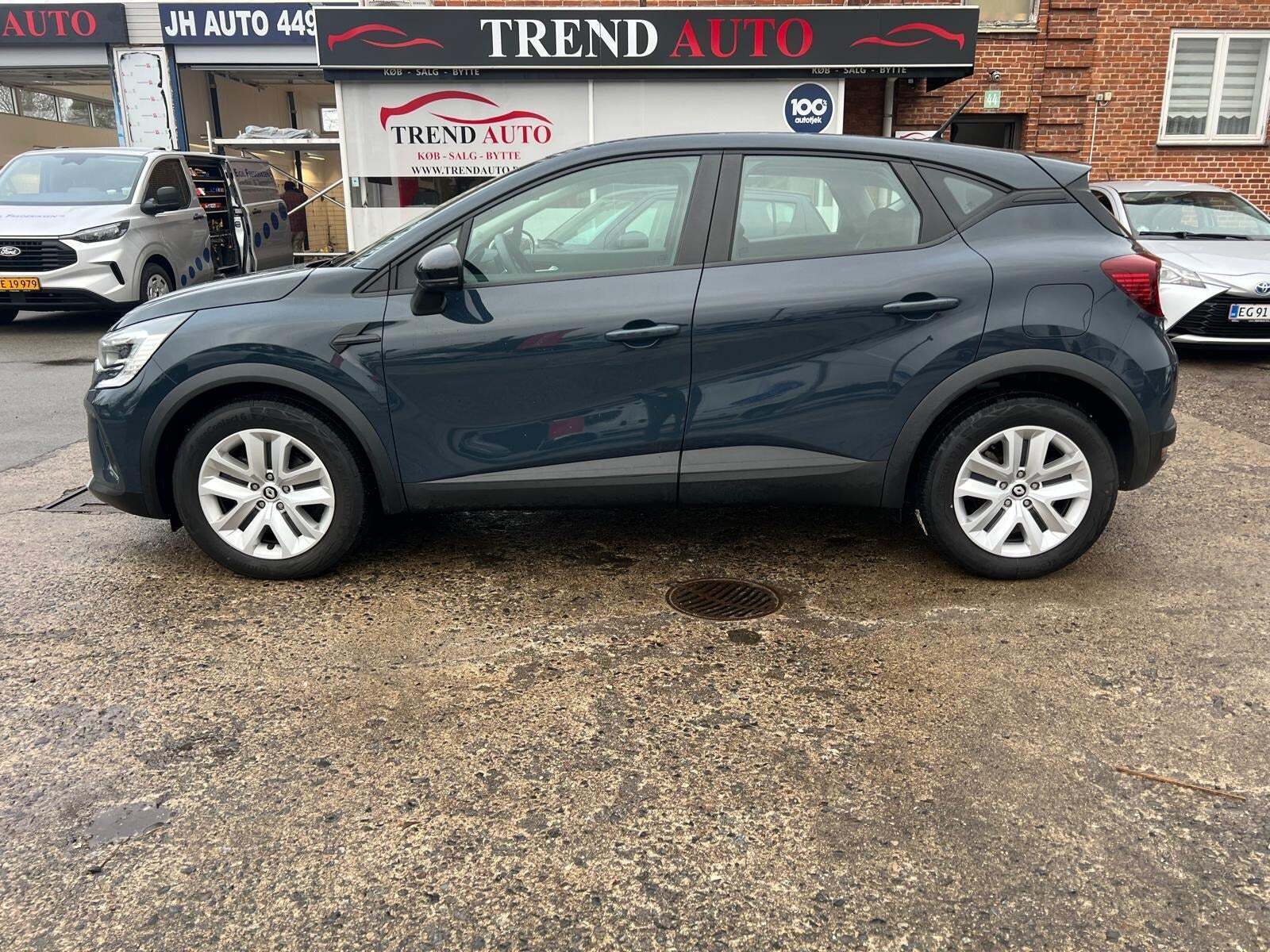 Renault Captur 1,6 E-Tech Zen