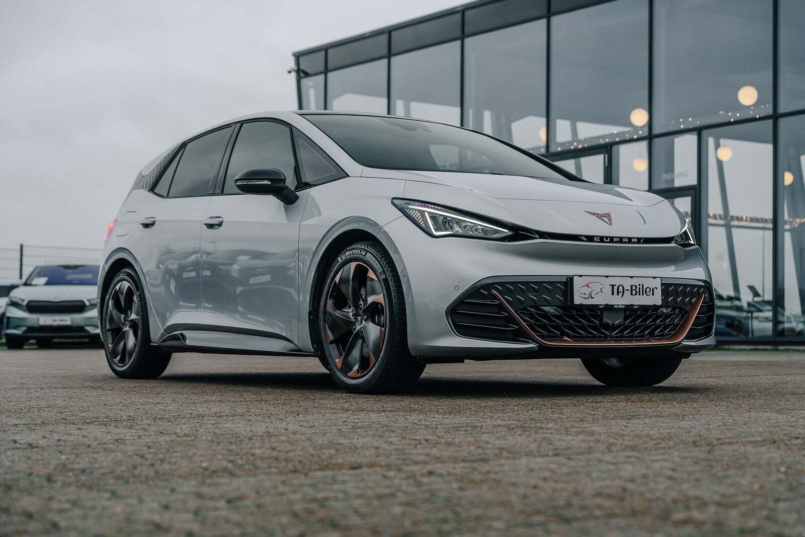 Cupra Born 58 e-Boost Dinamica Pack High