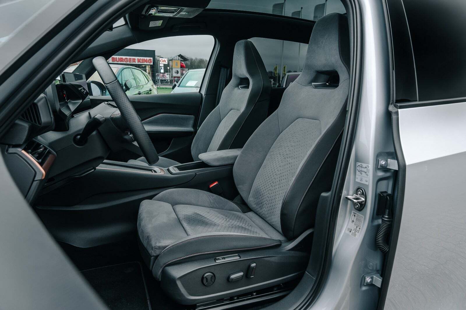 Cupra Born 58 e-Boost Dinamica Pack High