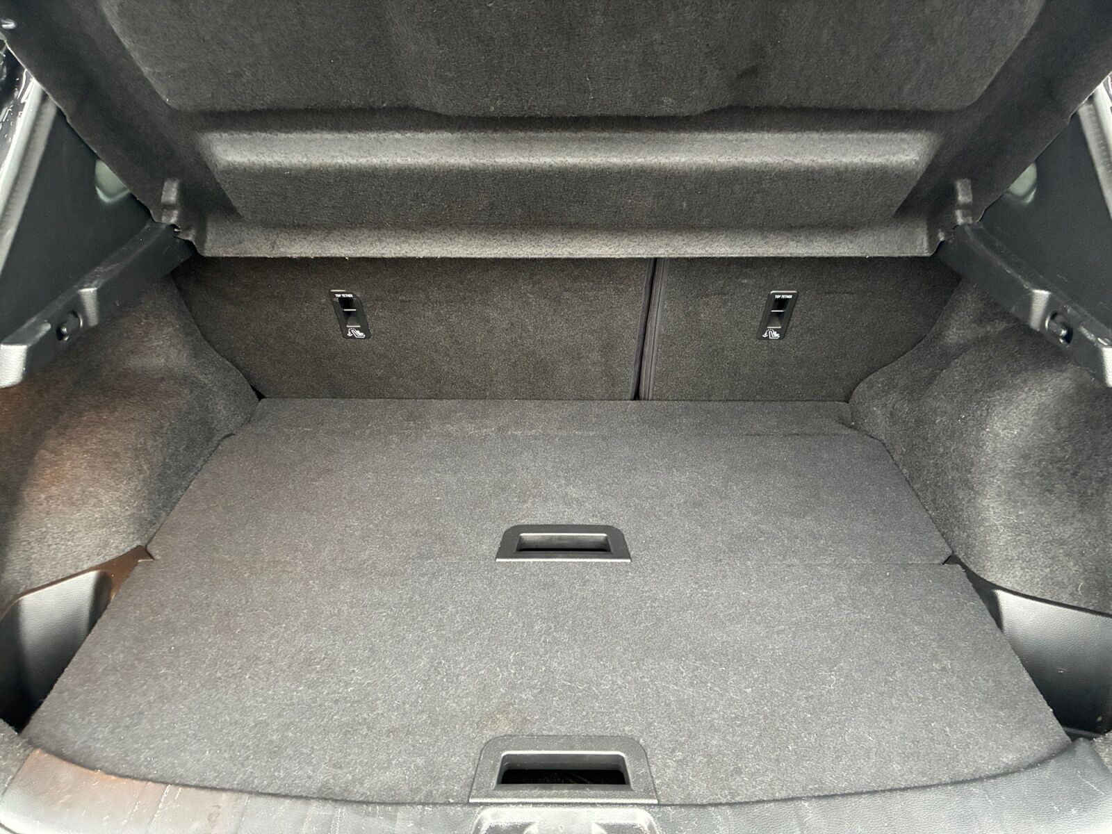 Sort Nissan Qashqai fra 2018