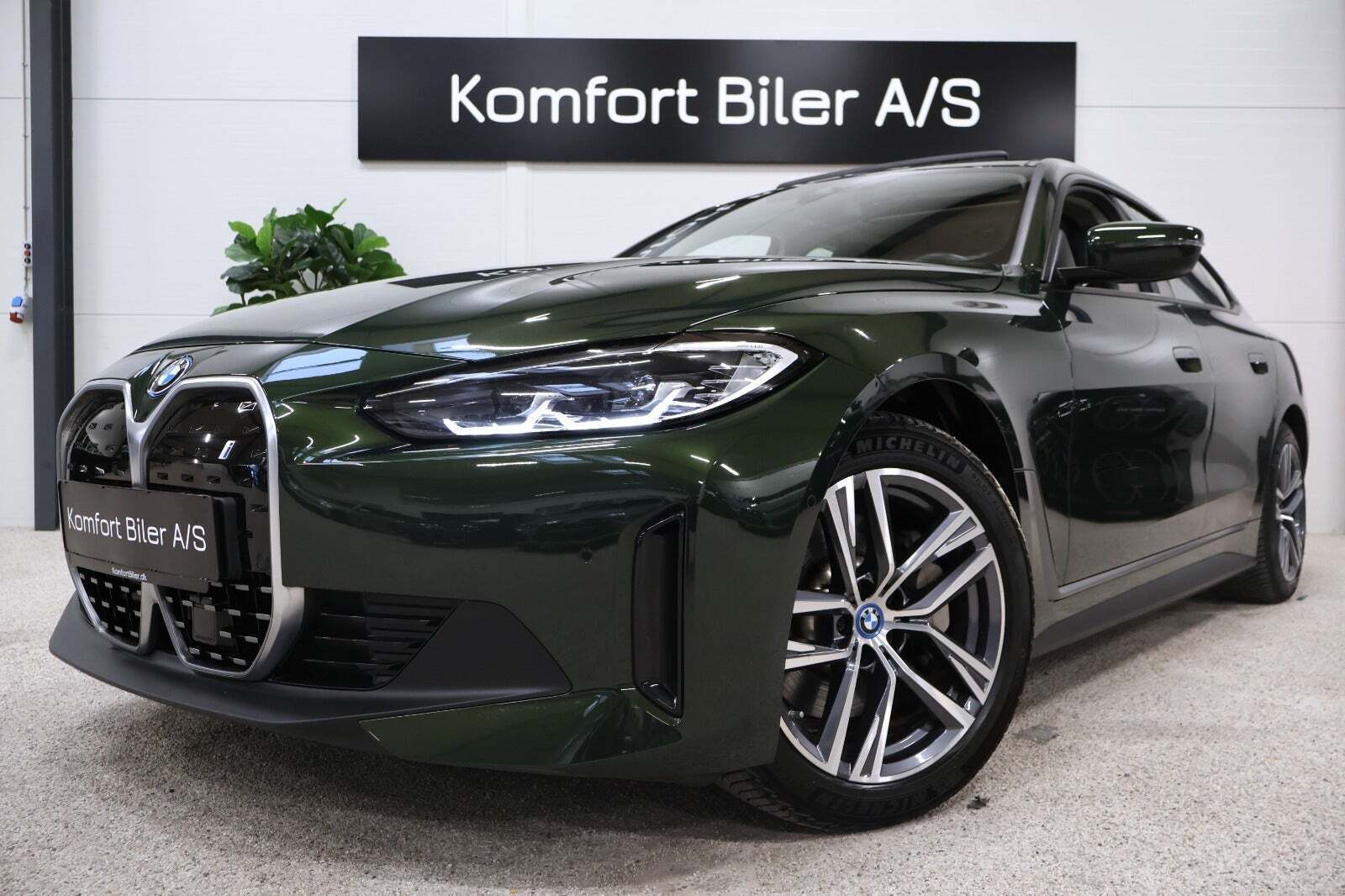 BMW i4 eDrive40 Charged