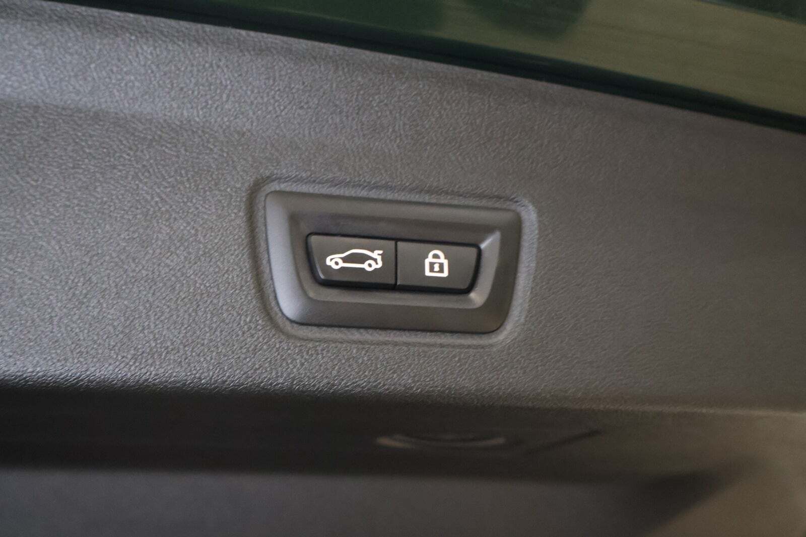 Grøn BMW i4 fra 2023