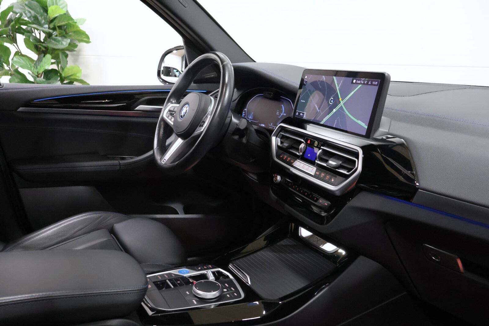 BMW iX3 Charged Plus M-Sport