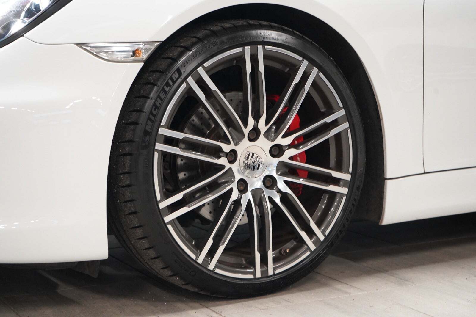 Hvid Porsche Boxster S fra 2016