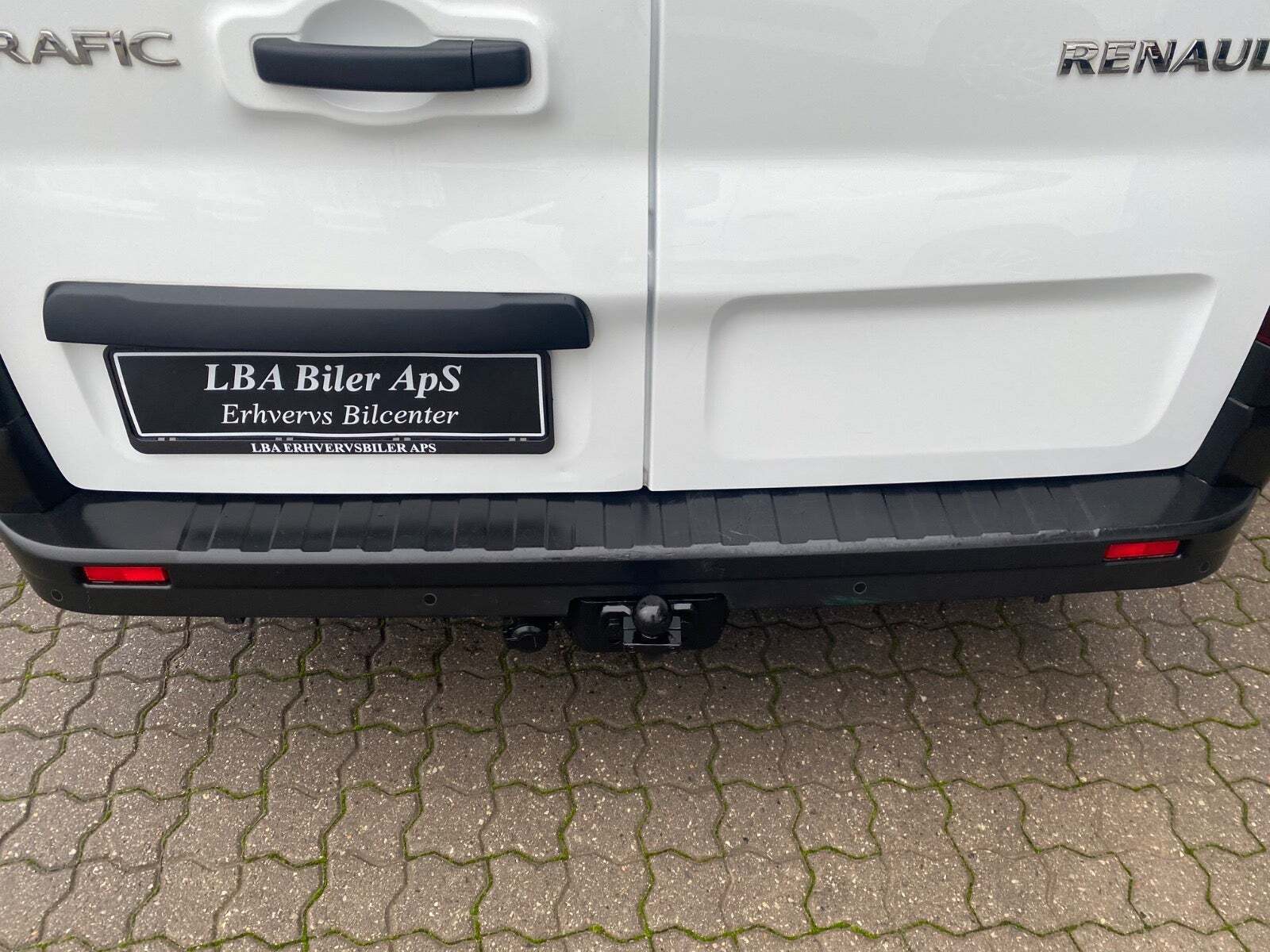 Hvid Renault Trafic T29 fra 2021