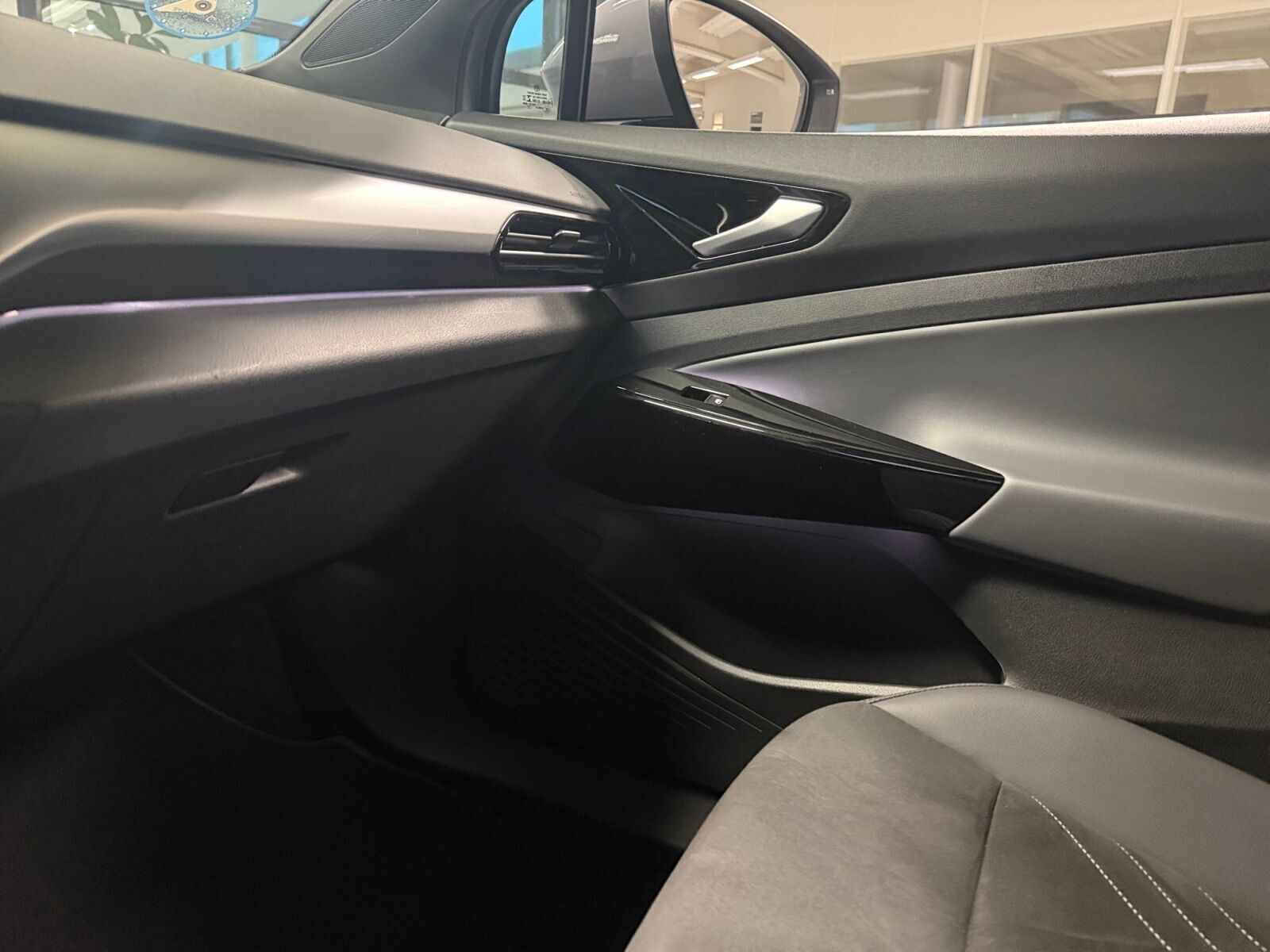 Grå VW ID.4 fra 2022