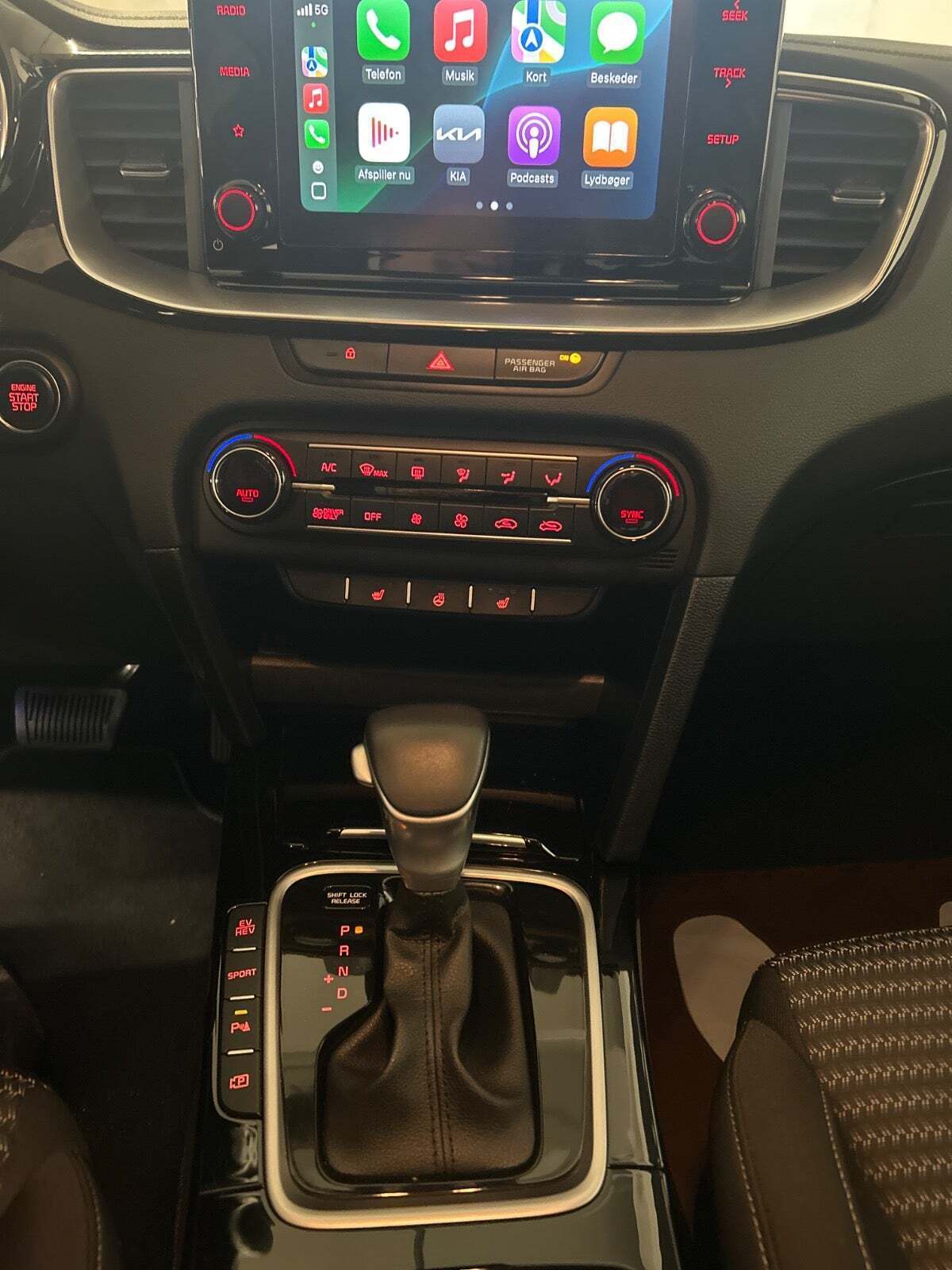 Blå Kia Ceed fra 2024