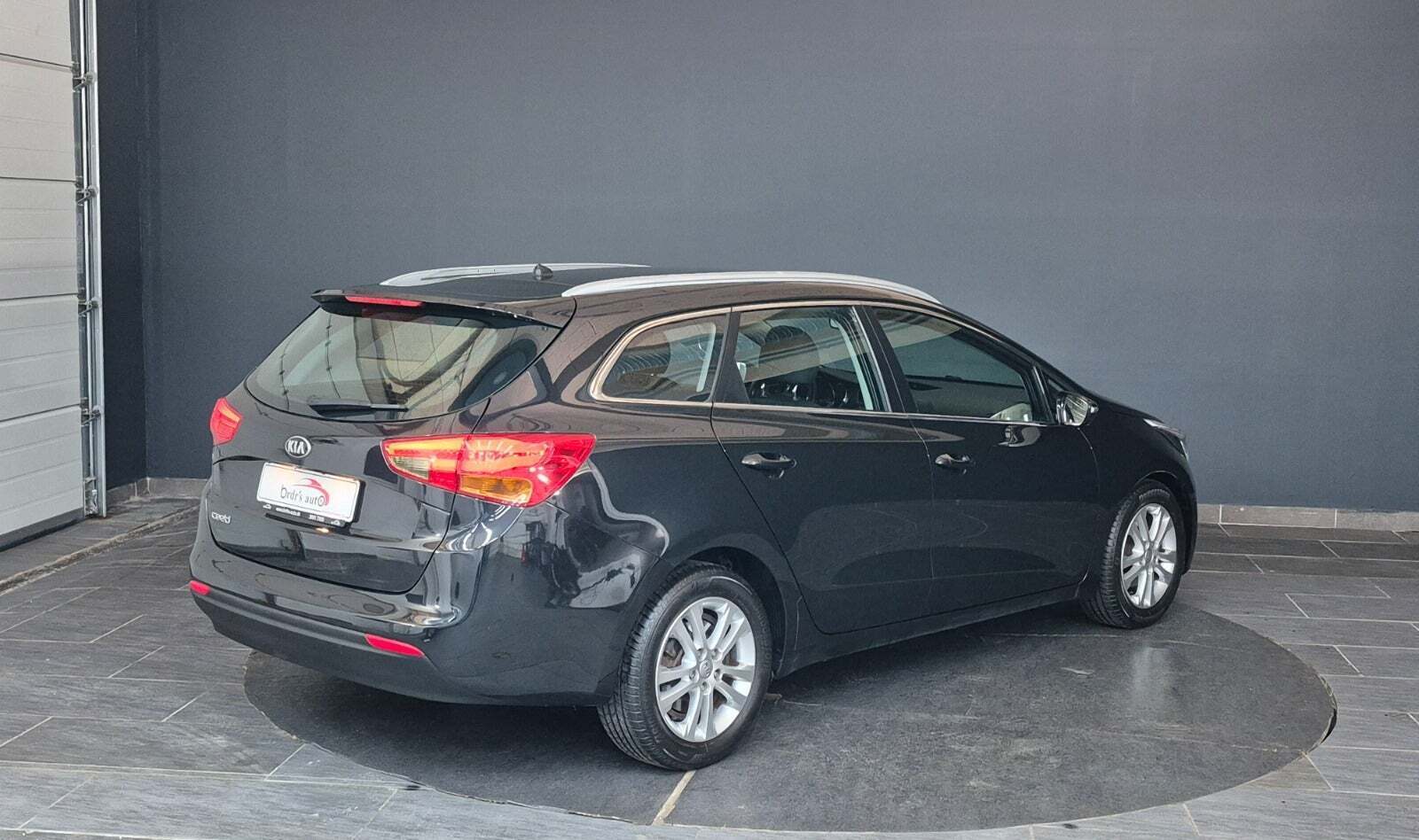 Kia Ceed 1,6 GDi Premium SW DCT