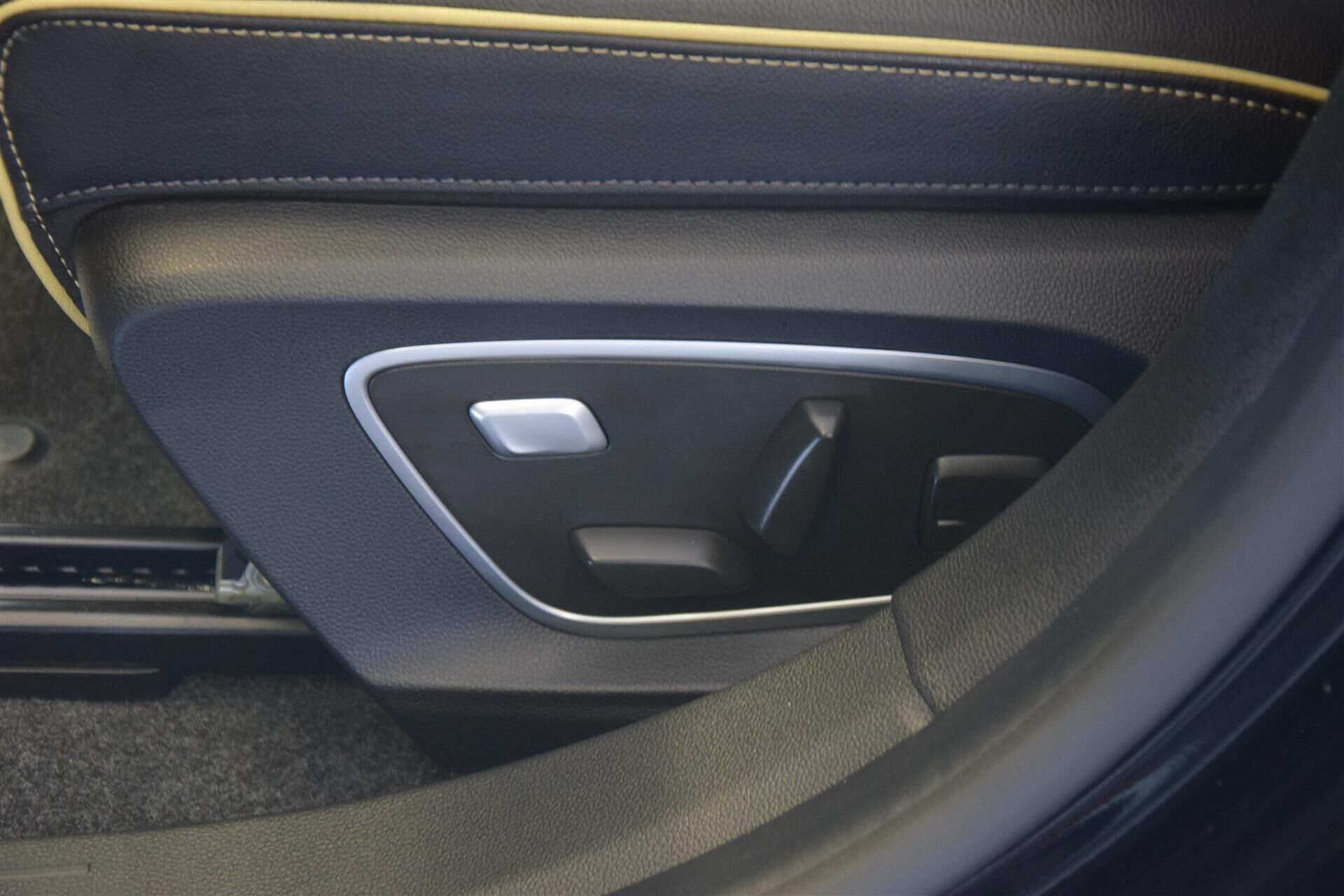 Sort Renault Mégane fra 2023