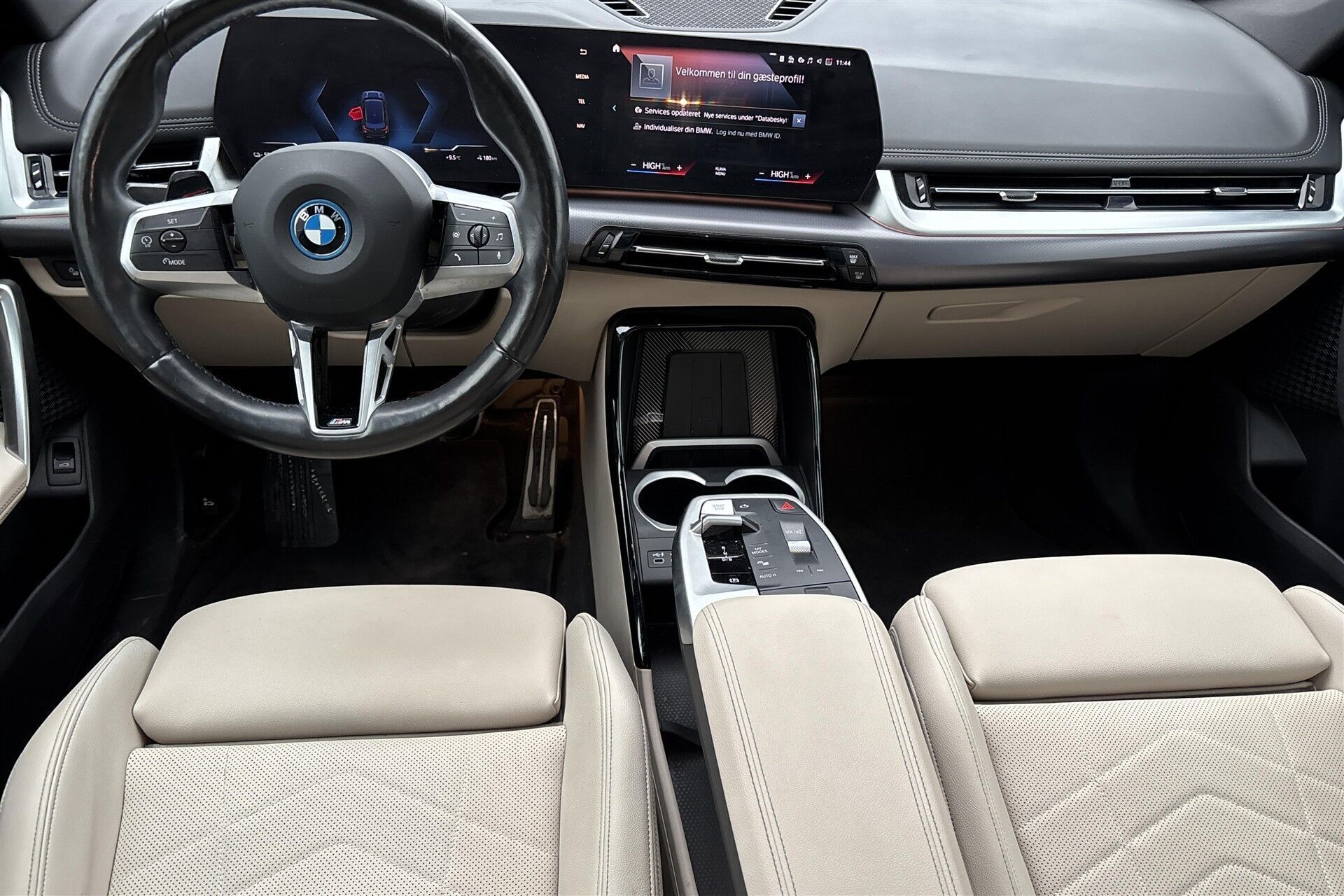 BMW iX1 xDrive30 EL M-Sport 4x4 313HK 5d Aut.