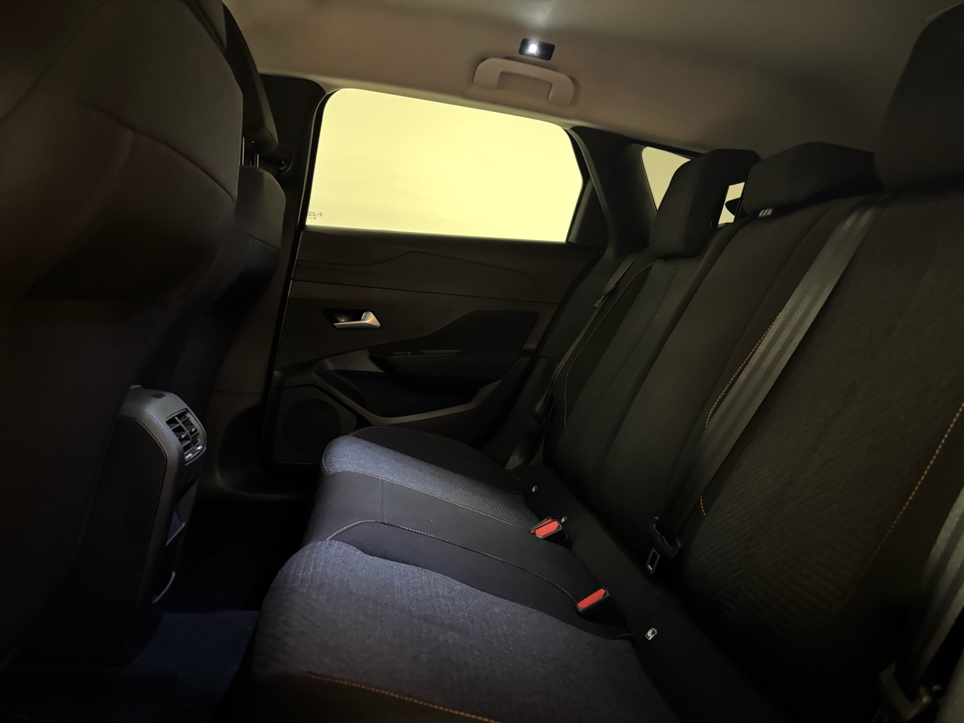 Peugeot E-308 EL Style 156HK Stc Aut.