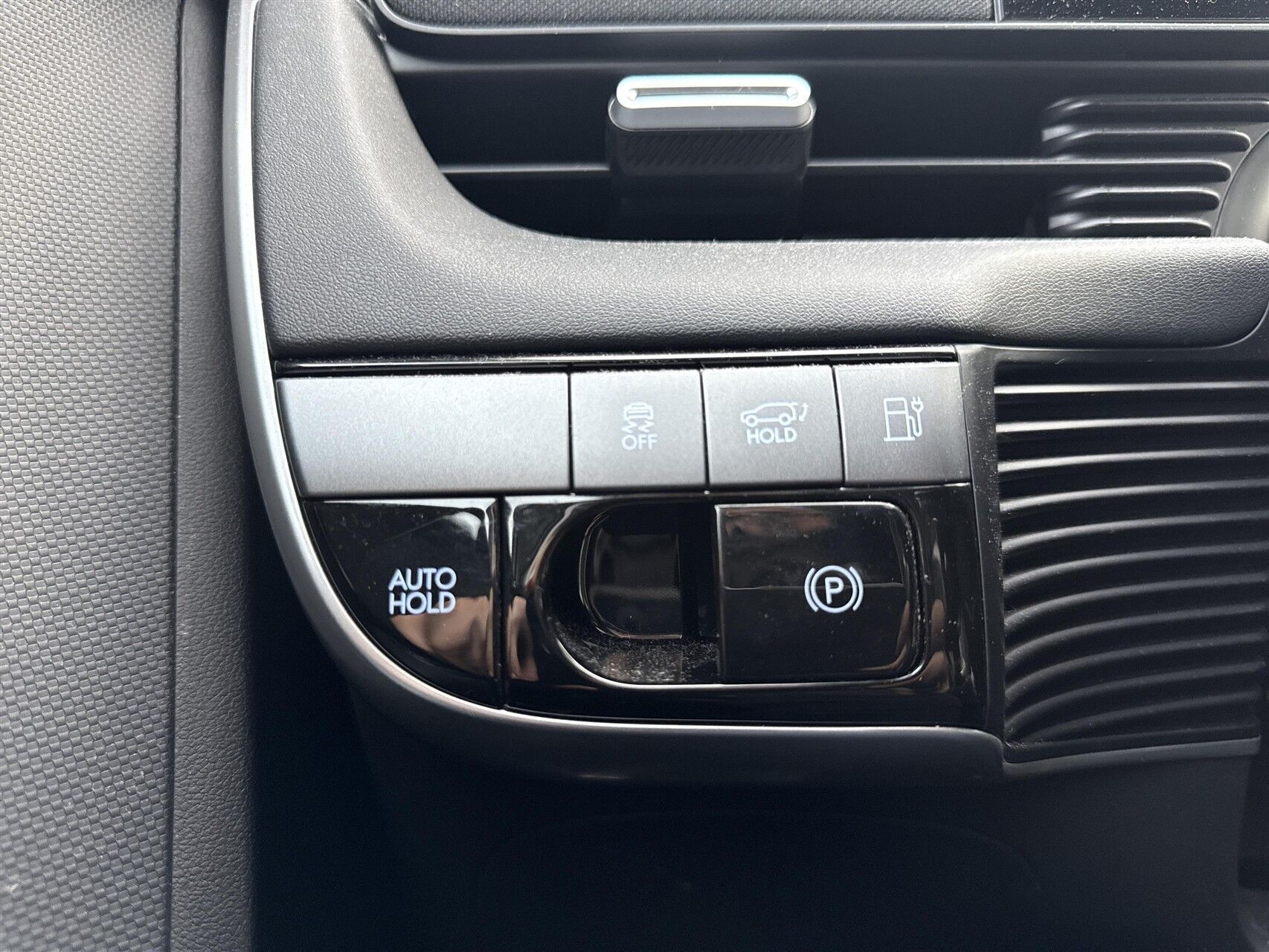 Grå Hyundai Ioniq 5 fra 2025