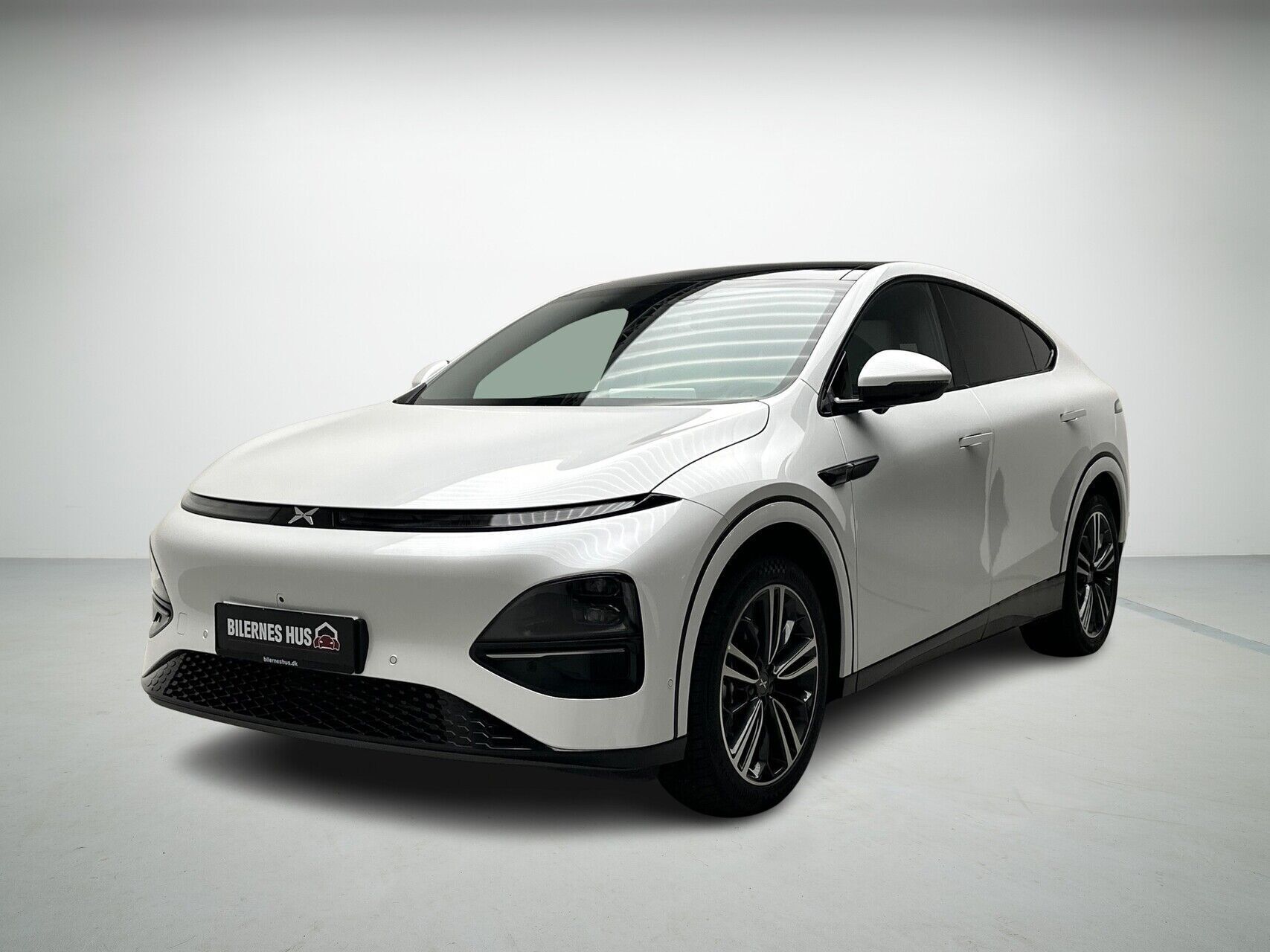 Hvid Xpeng G6 fra 2024