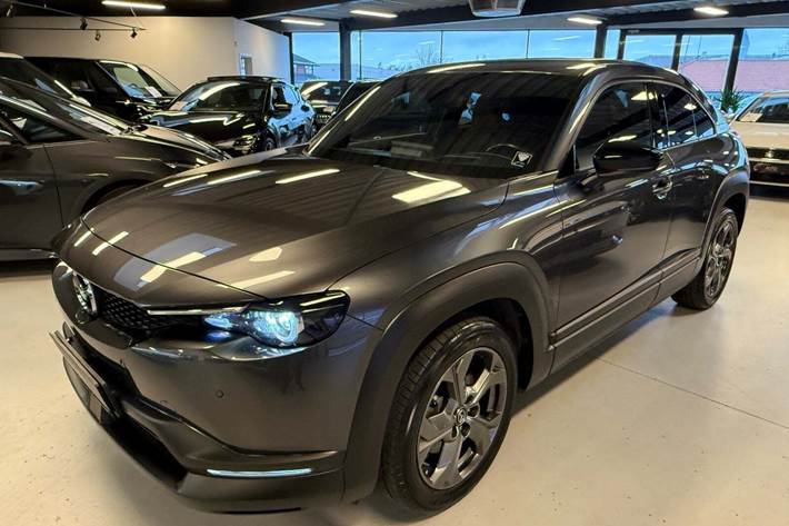 Grå Mazda MX-30 fra 2020 set udefra