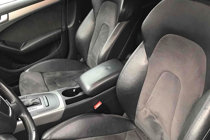 Grå Audi A4 fra 2008