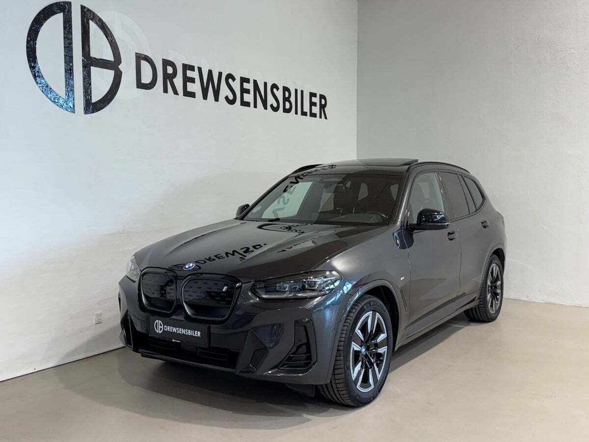 BMW iX3 Charged M-Sport