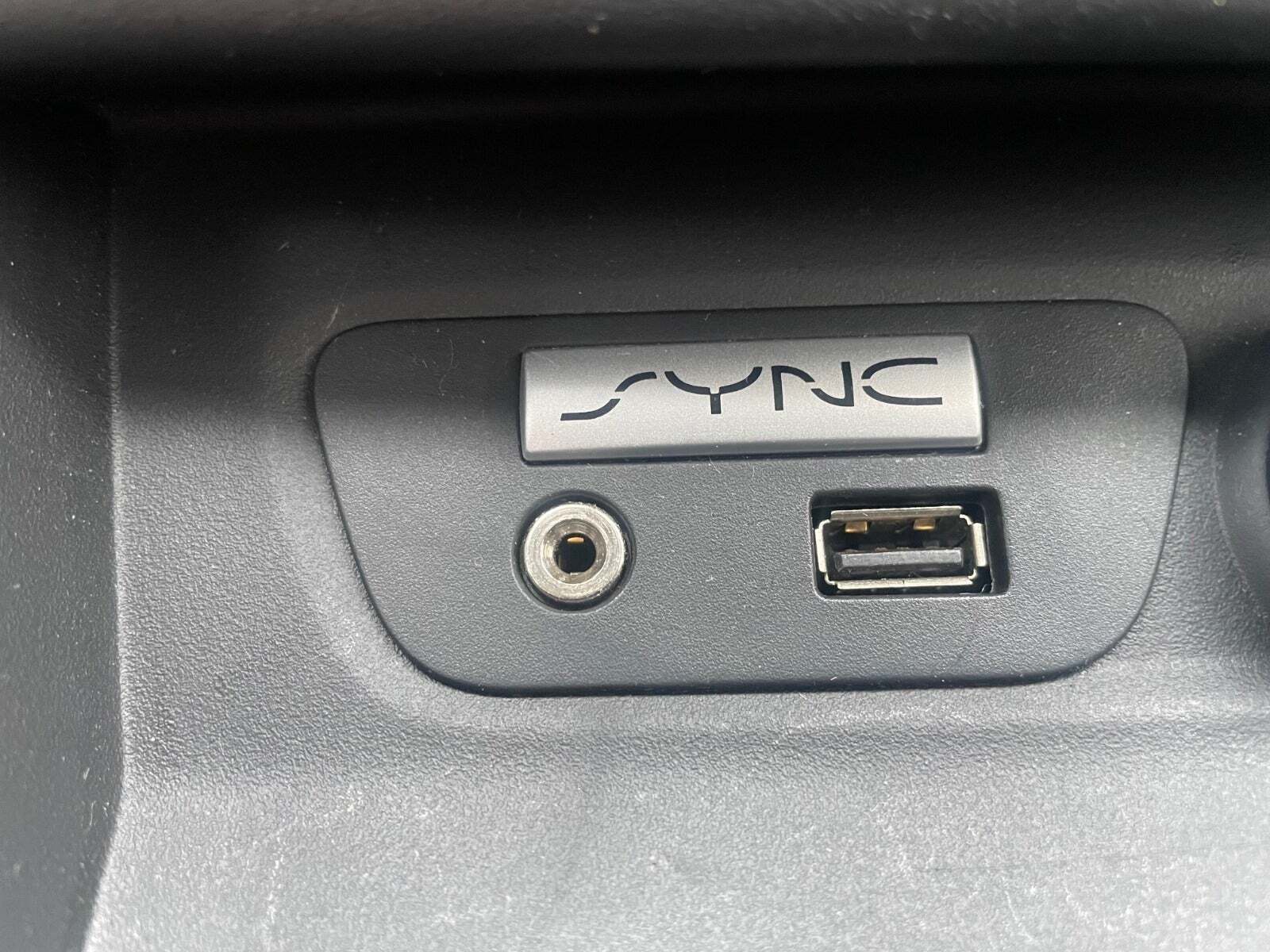 Grå Ford Ka+ fra 2016