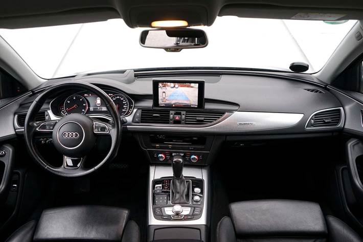 Blå Audi A6 fra 2016