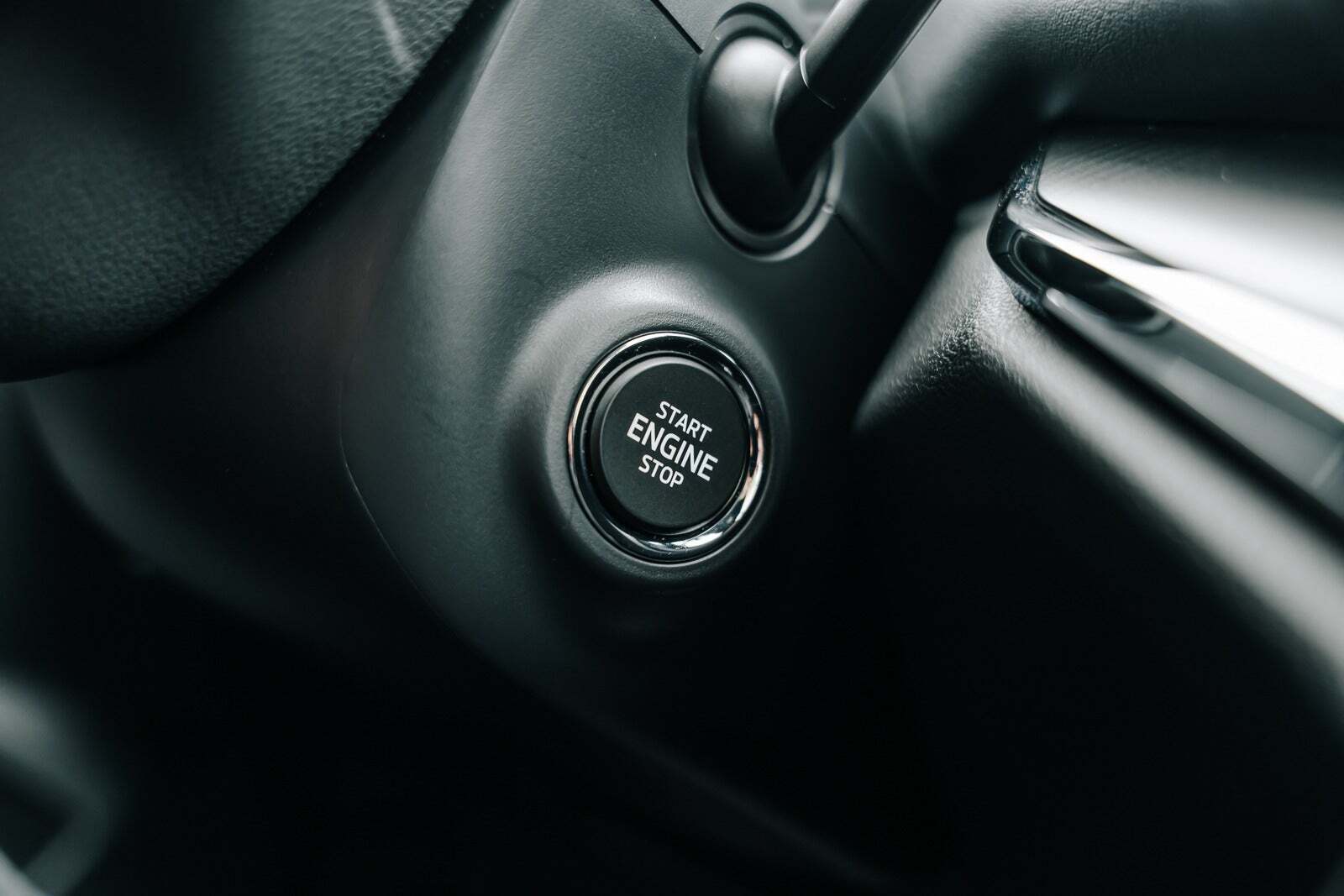 Hvid Skoda Enyaq fra 2022