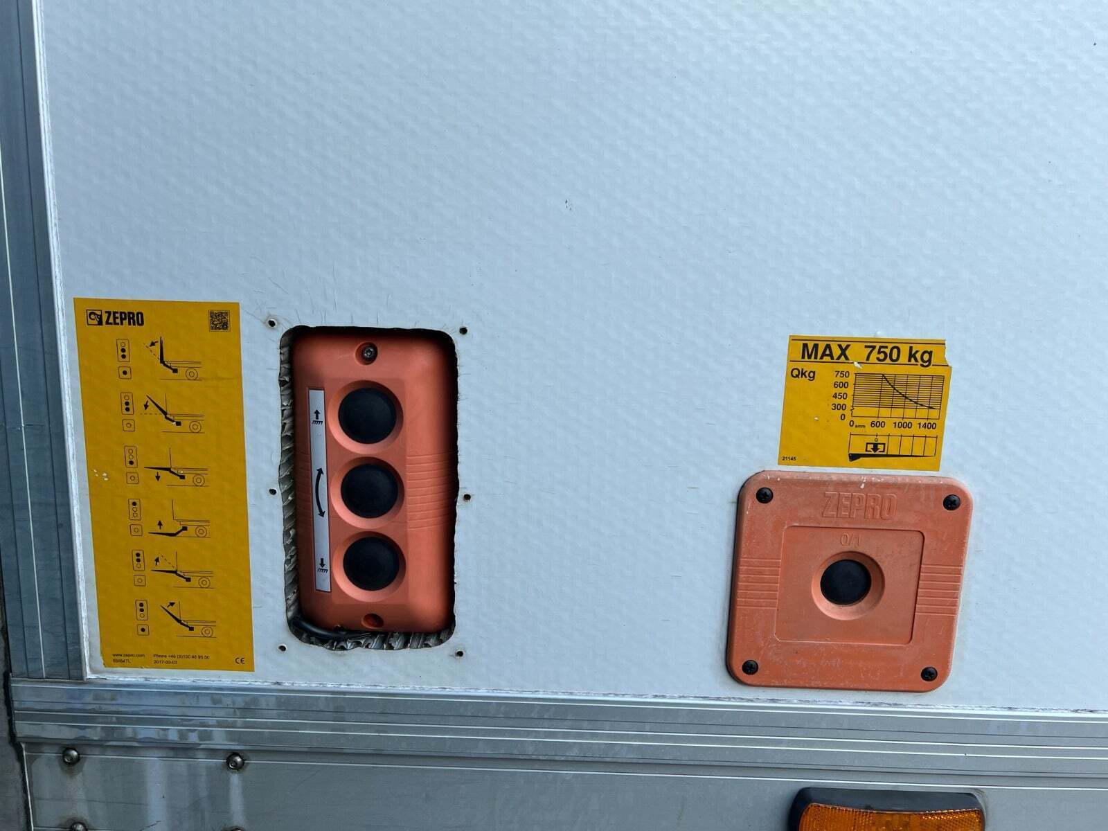 Iveco Daily 3,0 35C18 18m³ Van