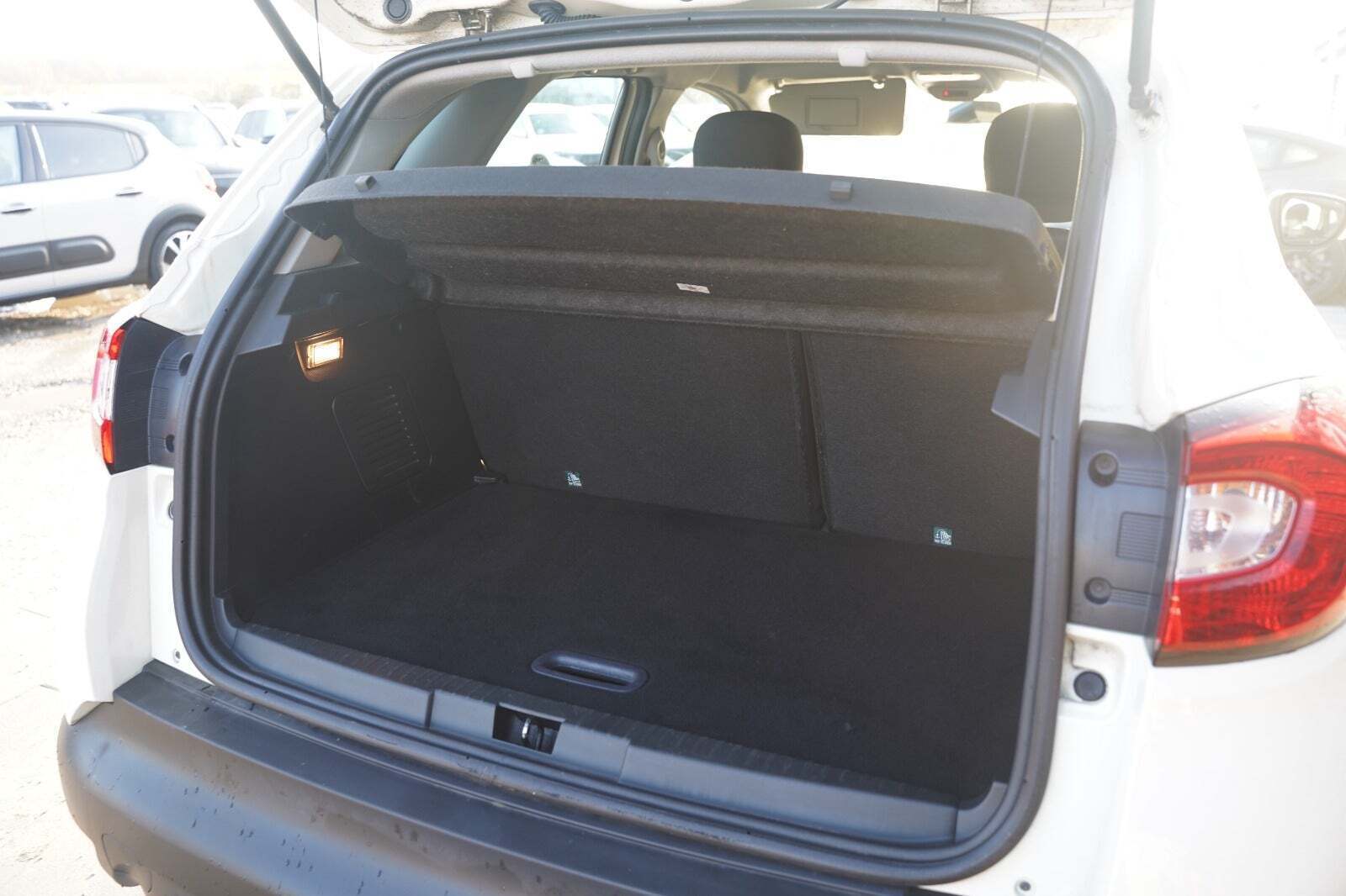 Beige Renault Captur fra 2013