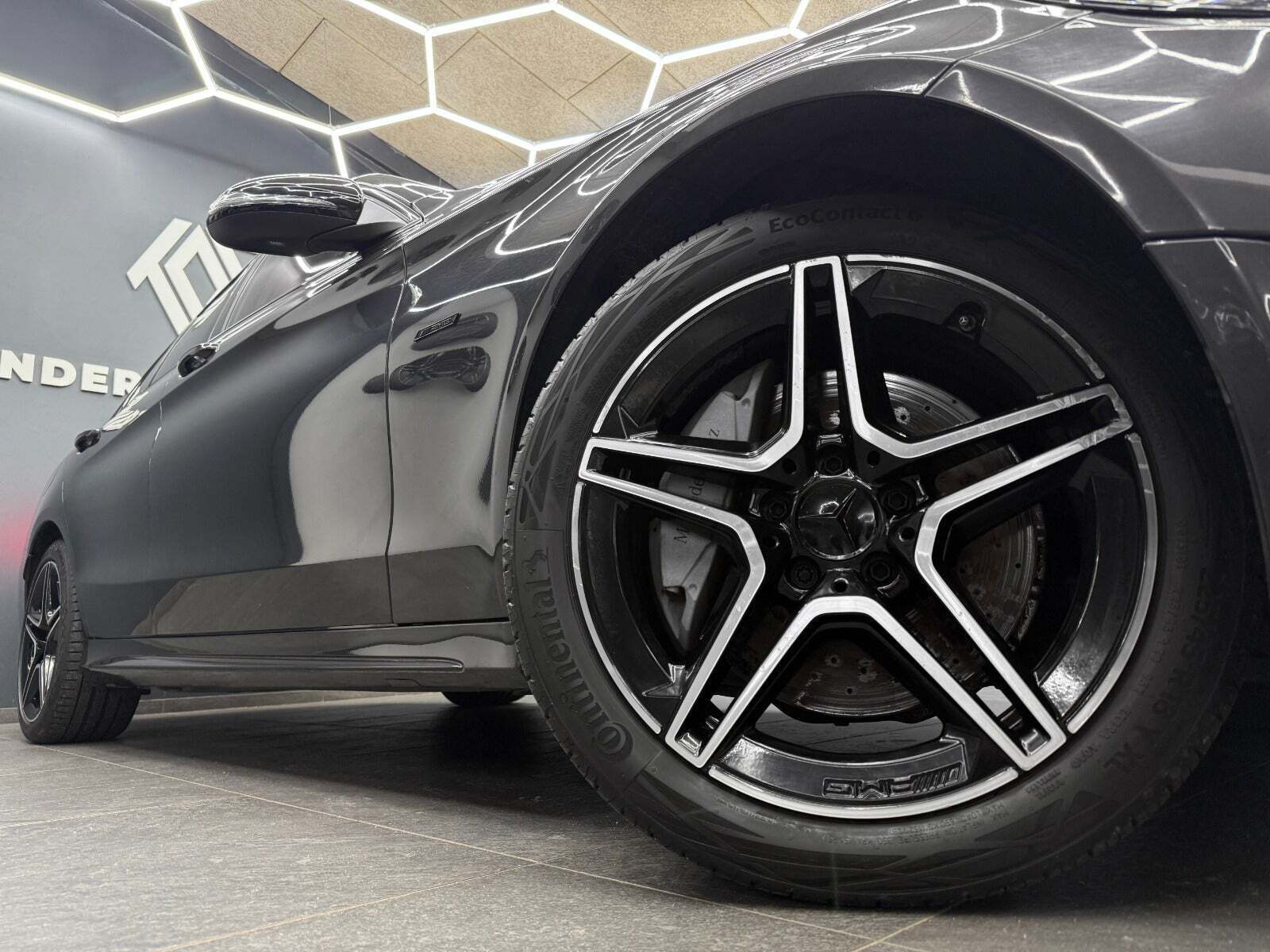 Mercedes C300 de 2,0 AMG Line Night Edition stc. aut.