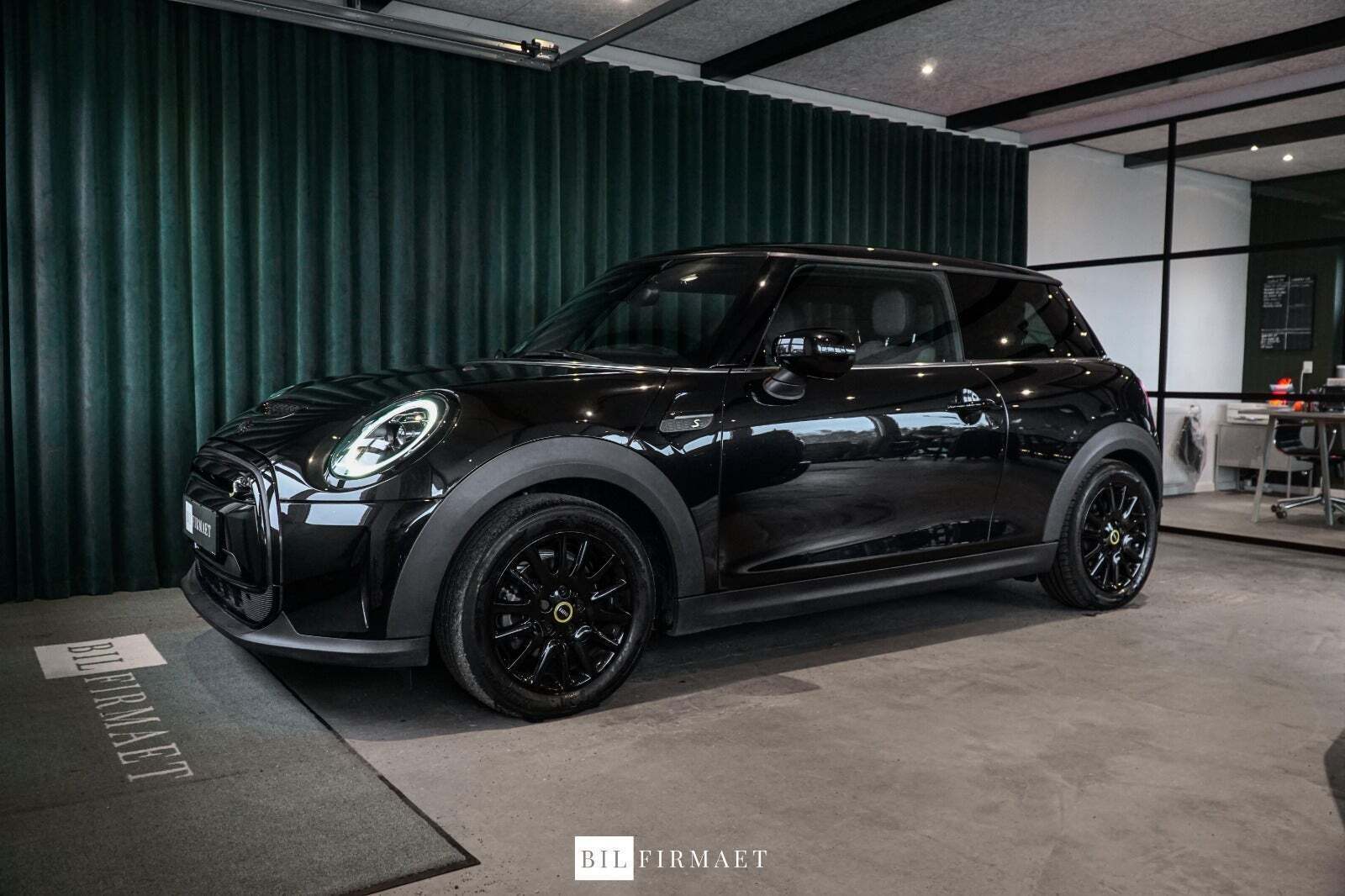 Mini Cooper SE Classic Trim