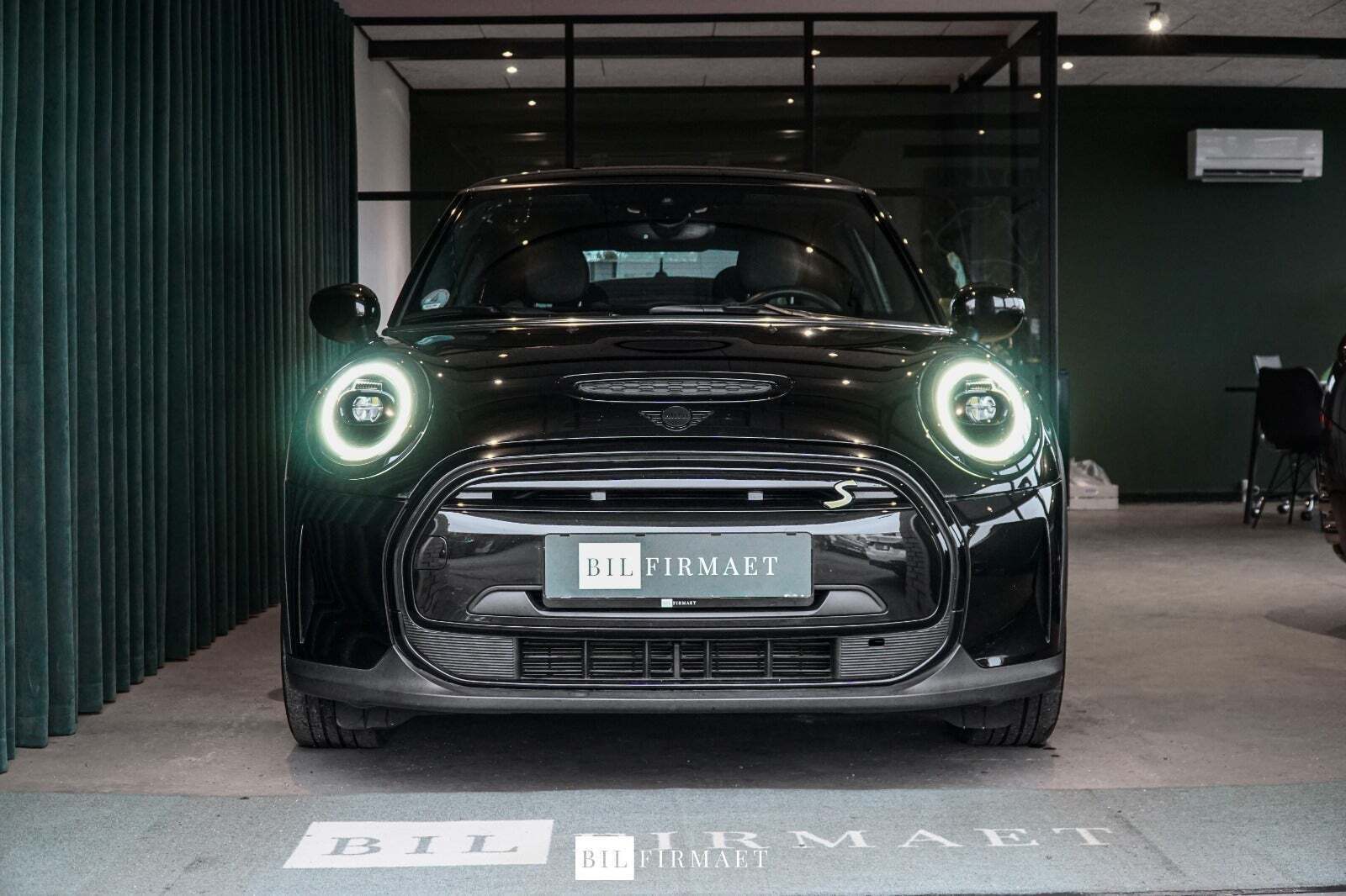 Mini Cooper SE Classic Trim