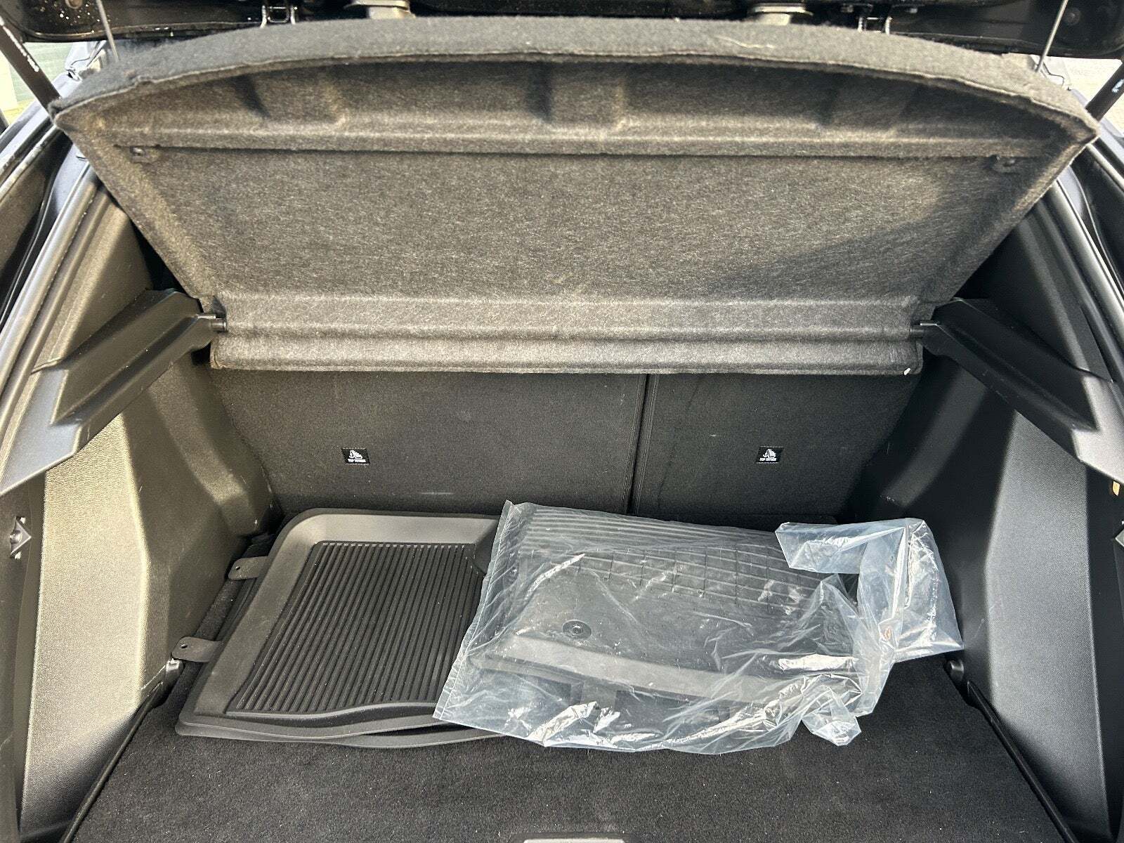 undefined Peugeot e-2008 fra 2022